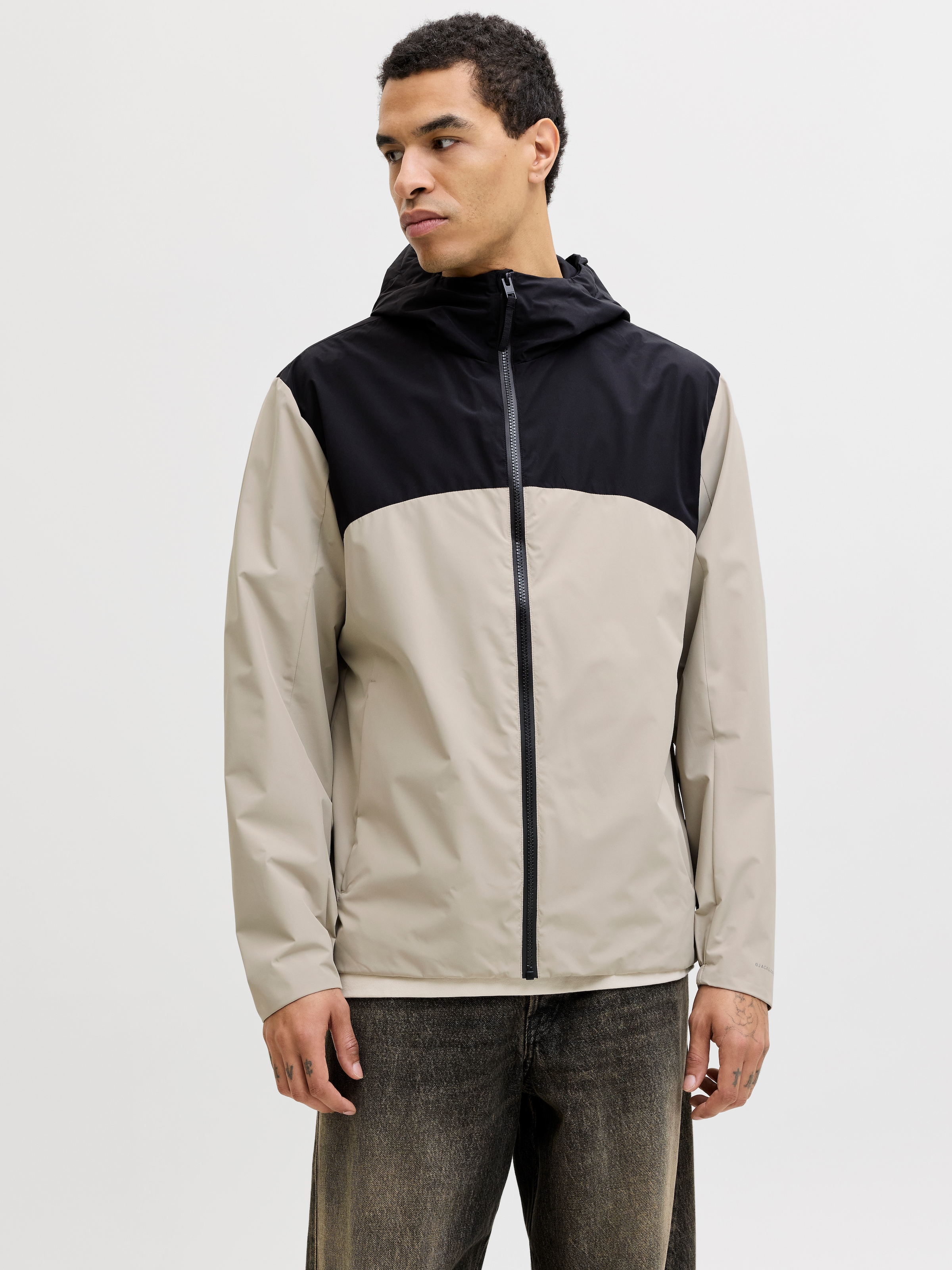 Jack & Jones Kurzjacke "JJESOHO LIGHT JACKET SN" mit Kapuze mit Kapuze günstig online kaufen