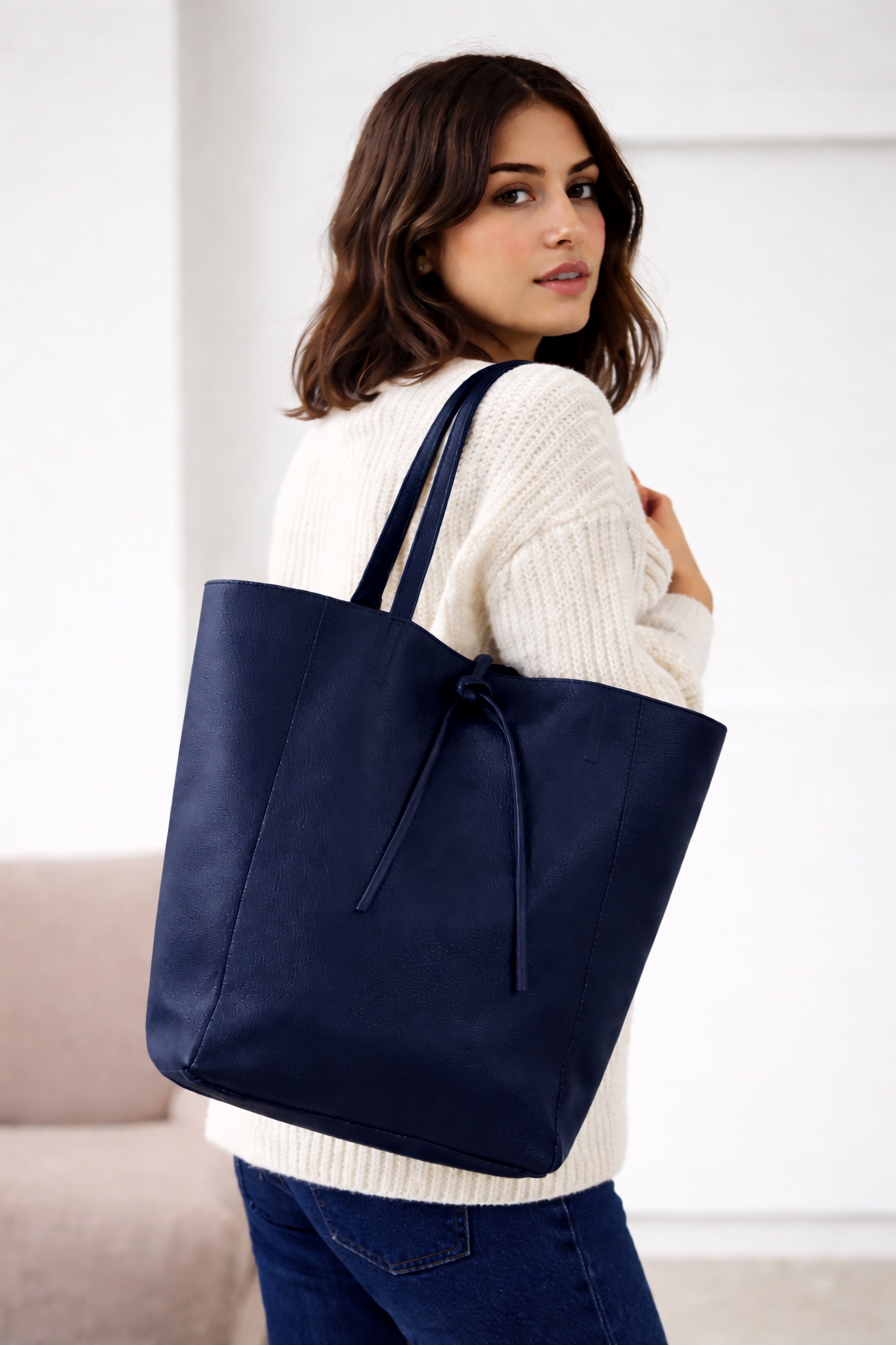 COLLEZIONE ALESSANDRO Schultertasche »EasyGo« aus softem Leder, Made in Italy