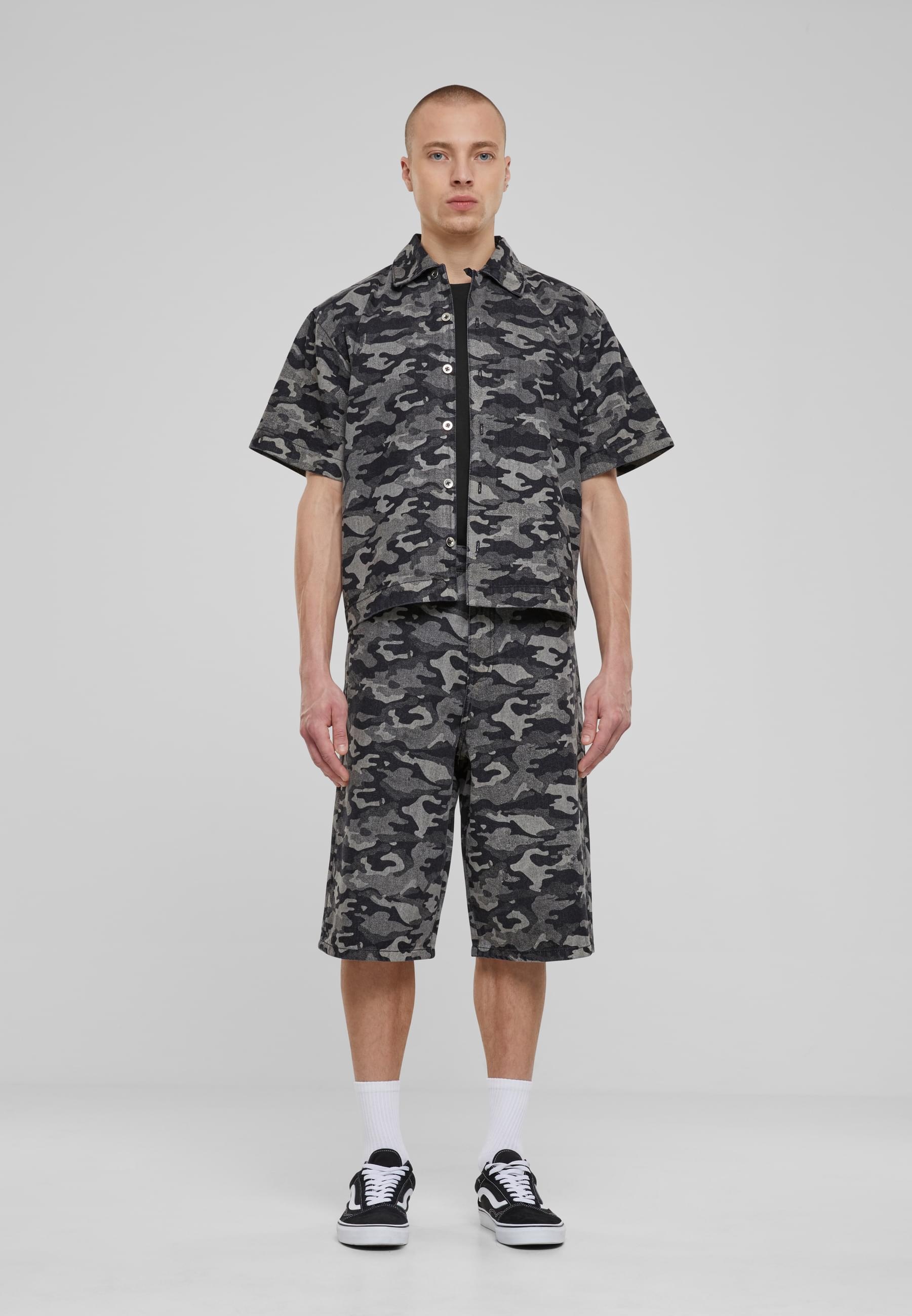 URBAN CLASSICS T-Shirt »Urban Classics Laser Camo Printed Boxy Shirt«, (1 tlg.)