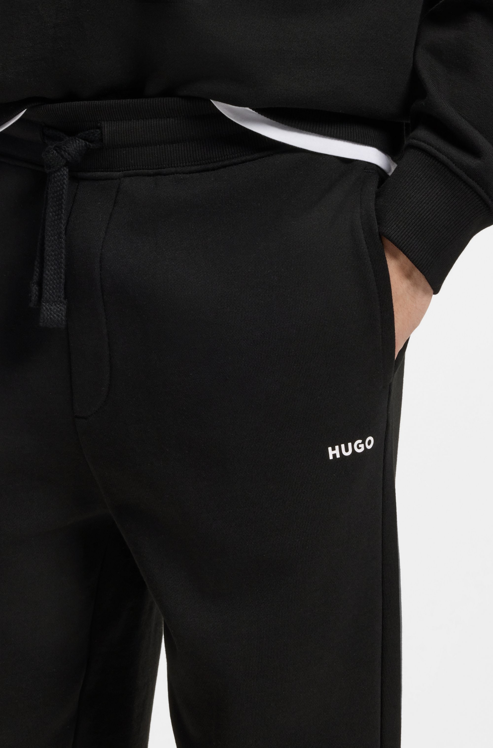 HUGO Sweathose »Dayote«  Regular Fit, elastischer Bund, Seitentaschen
