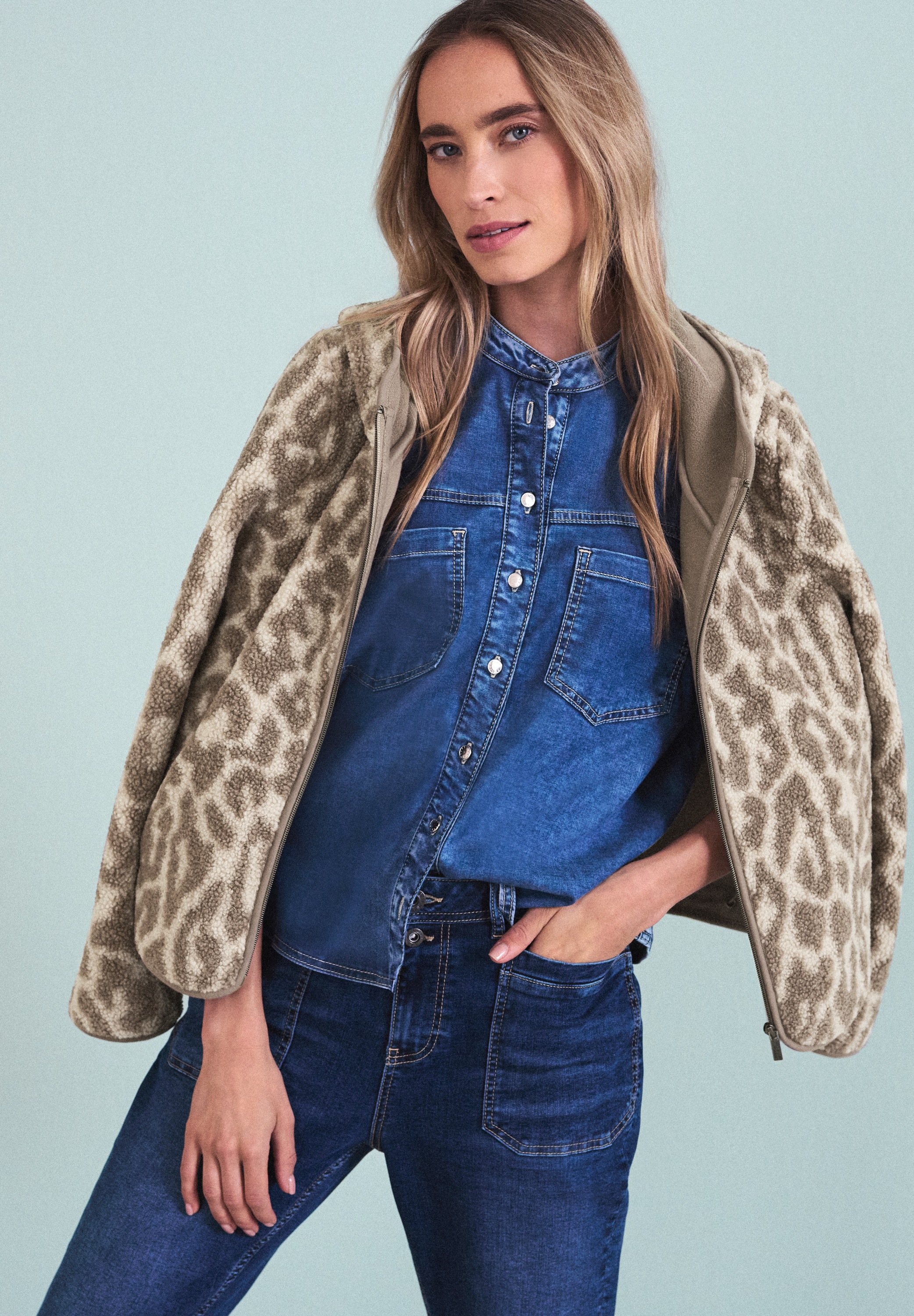 STREET ONE Fleecejacke mit Kapuze mit Kapuze und Leo-Allover-Print günstig online kaufen