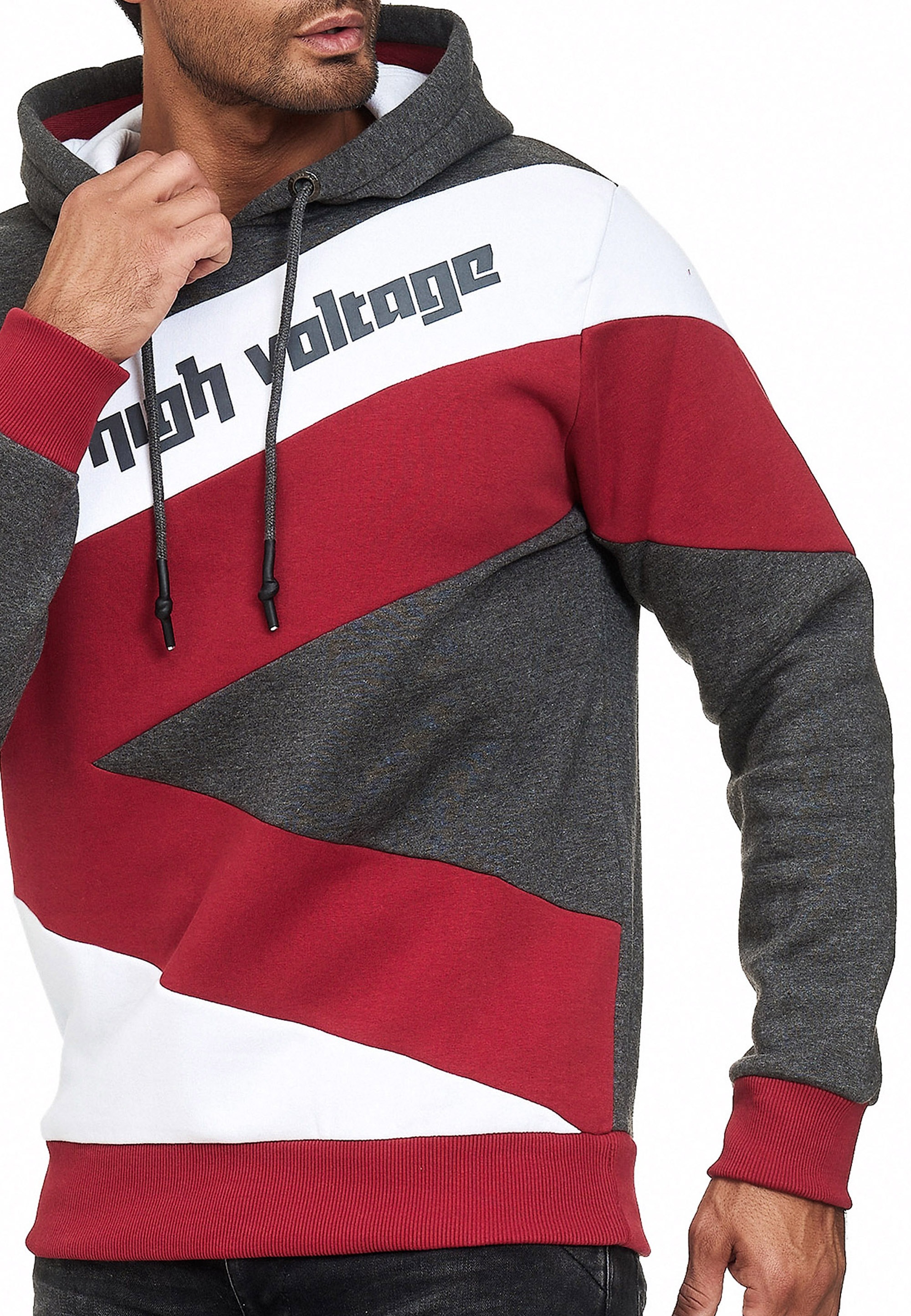 Rusty Neal Kapuzensweatshirt, in sportlichem Design
