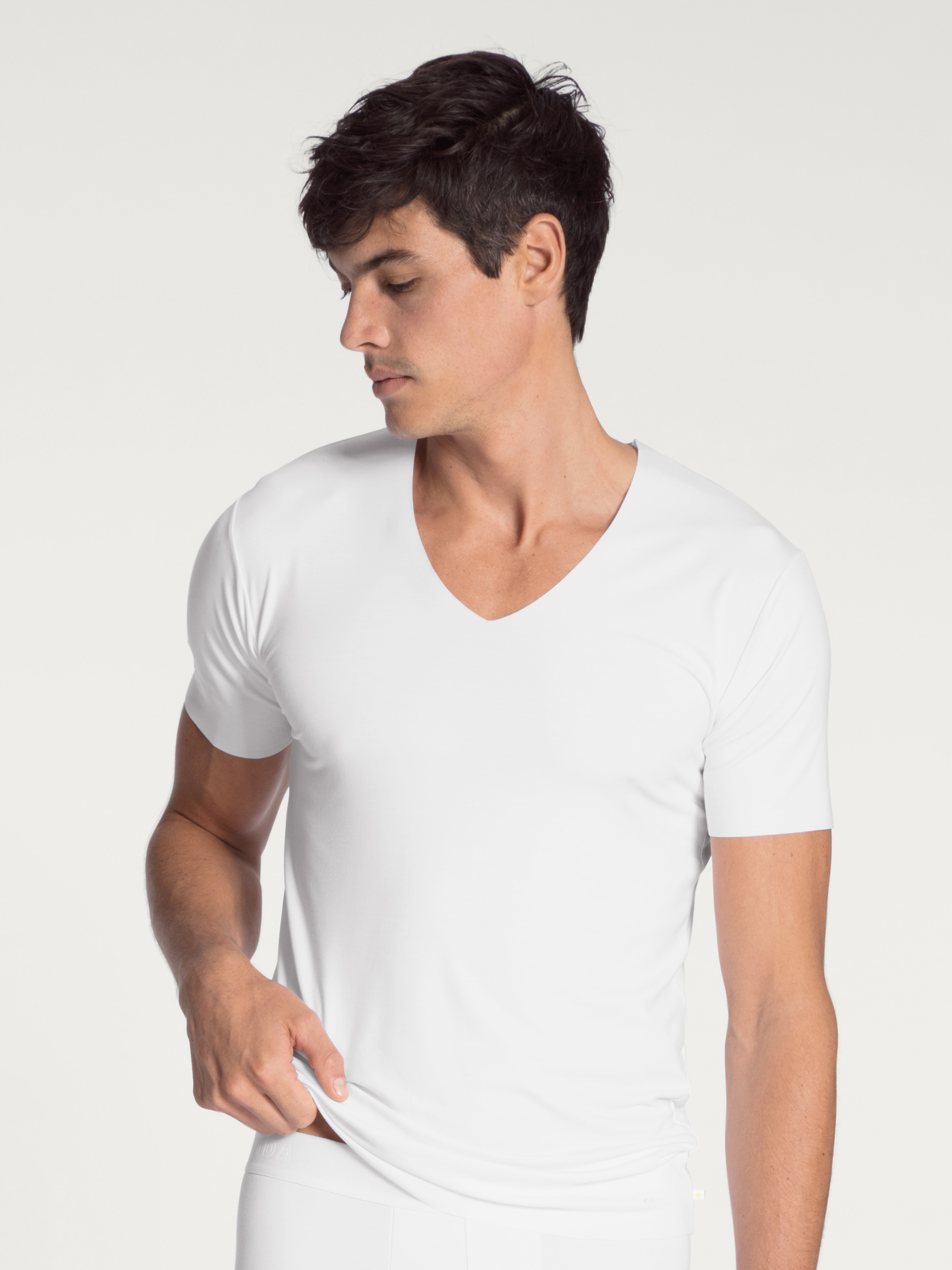 CALIDA Shirttop »Clean Line«, mit extra flacher Saum- und Kragenverarbeitung