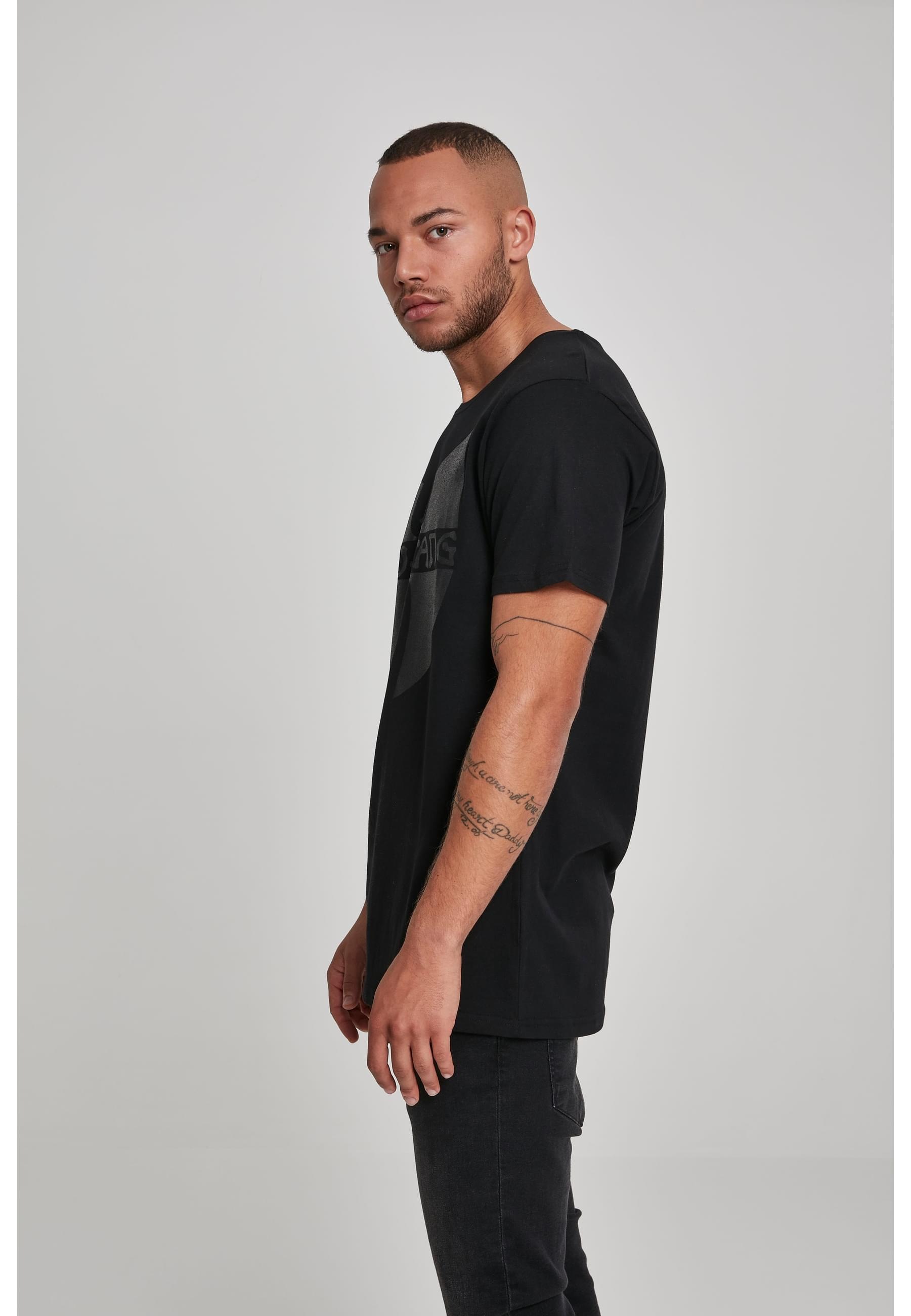 MisterTee T-Shirt »MisterTee Herren Wu-Wear Black Logo T-Shirt«, (1 tlg.)