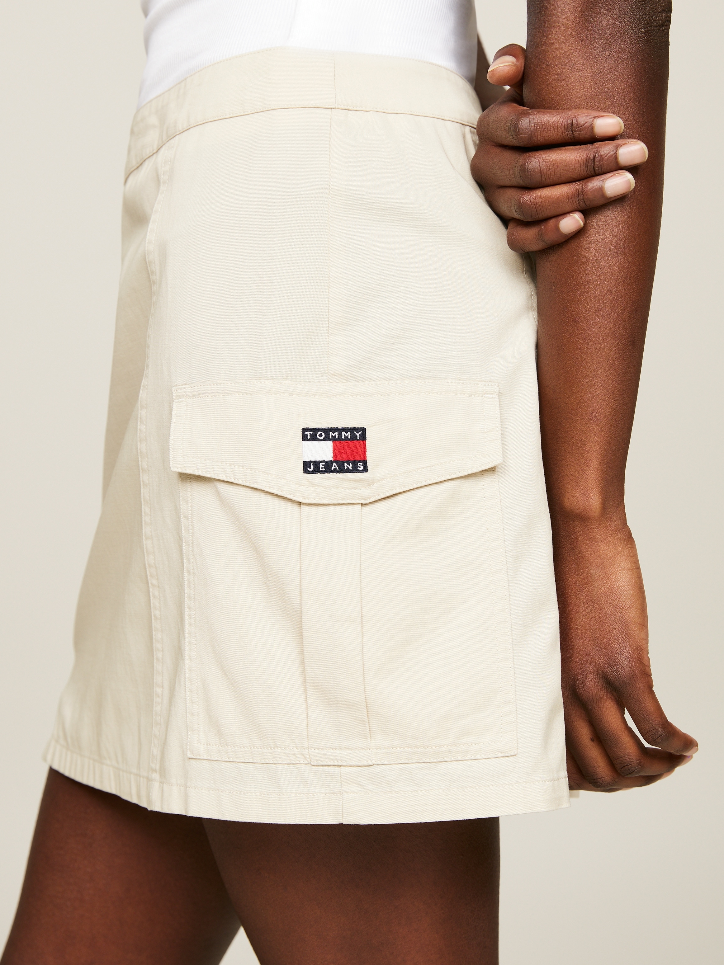 Tommy Jeans Minirock »TJW STRUCTURED CARGO MINI SKIRT«, Webrock in strukturierter Qualität, Cargo Form