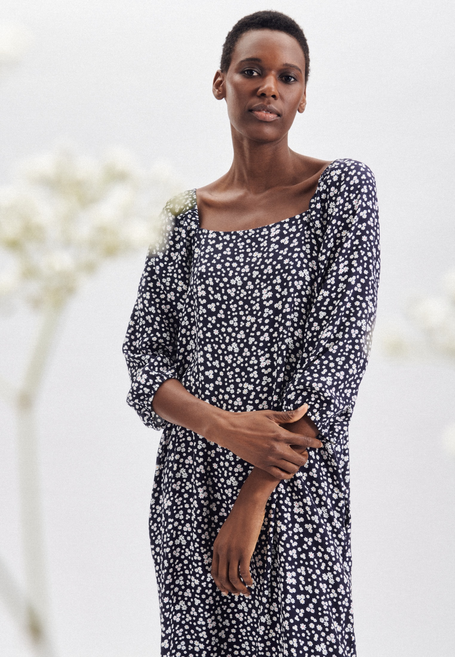 seidensticker Sommerkleid »Schwarze Rose«, 3/4-Arm Karree Floral