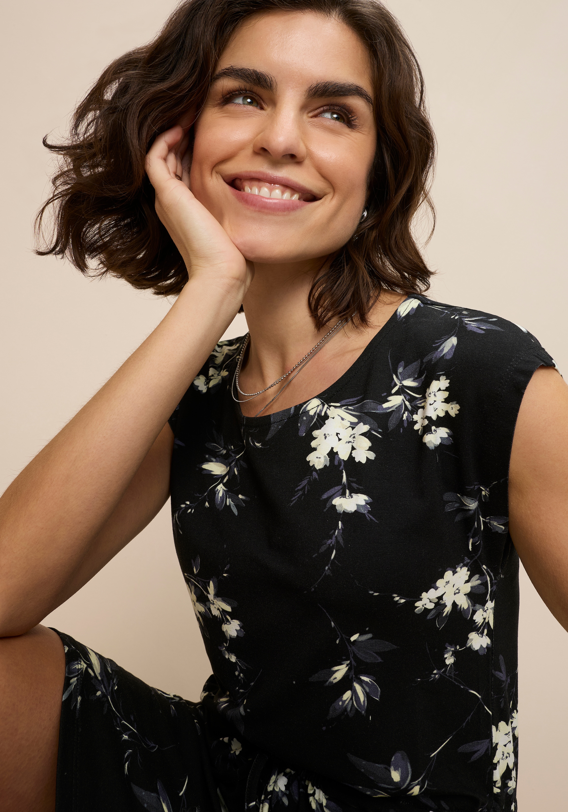 Laura Scott Sommerkleid festlich,  Minikleid,  feminin,  aus Viskosemischung,  Kurzarm