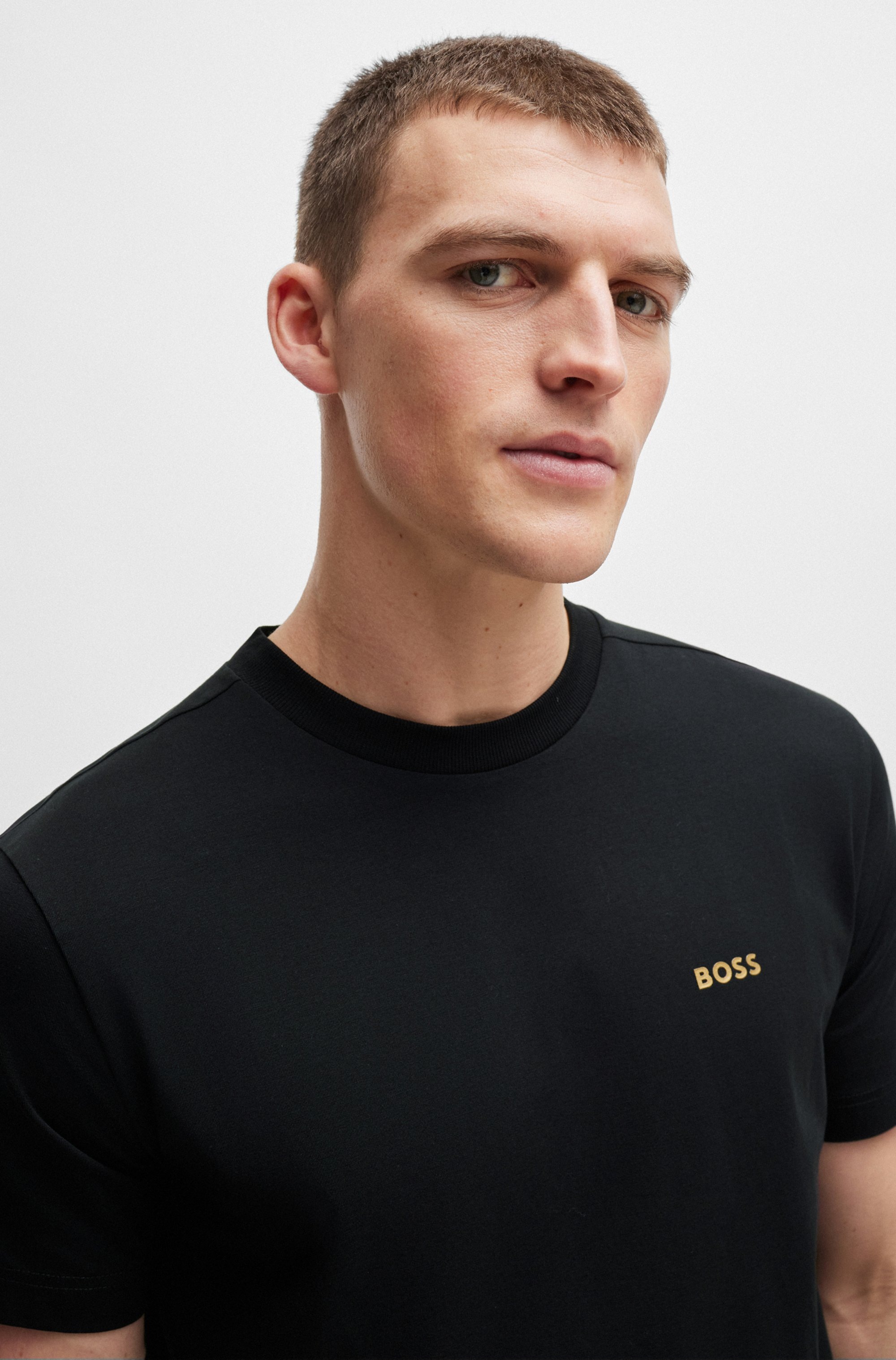 BOSS GREEN Rundhalsshirt »Tee«, mit gummiertem Kontrast-Logo