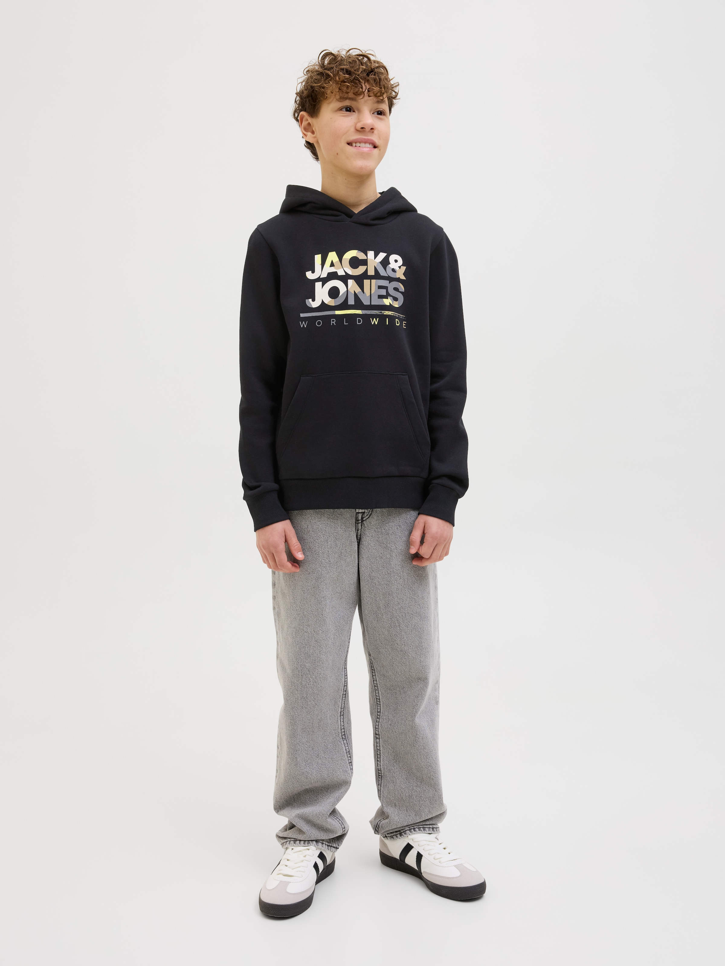 Jack & Jones Junior Hoodie »JJLUKE SWEAT HOOD JNR«, mit coolem Logo-Frontmotiv