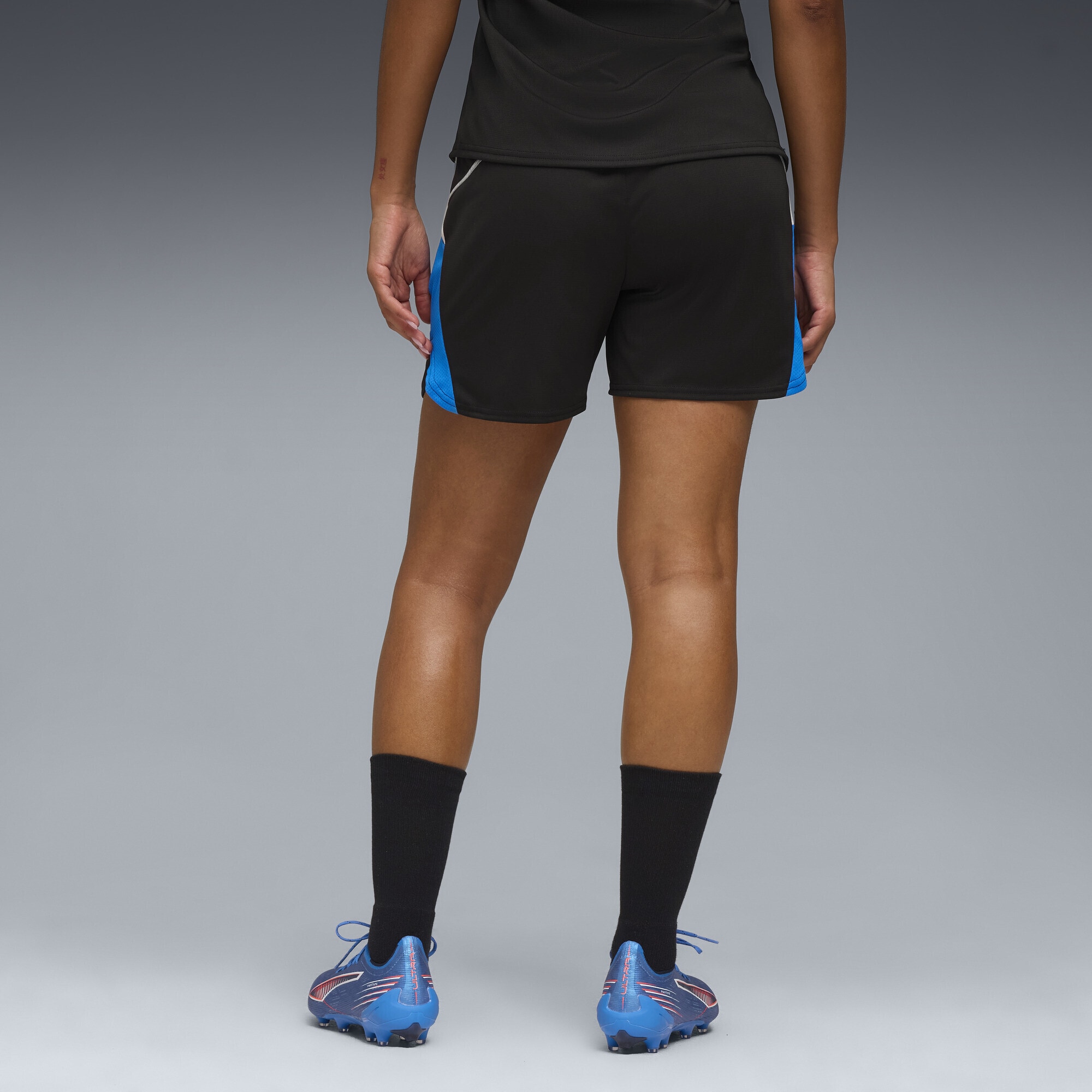 PUMA Sporthose »individualBLAZE Fußballshorts Damen«