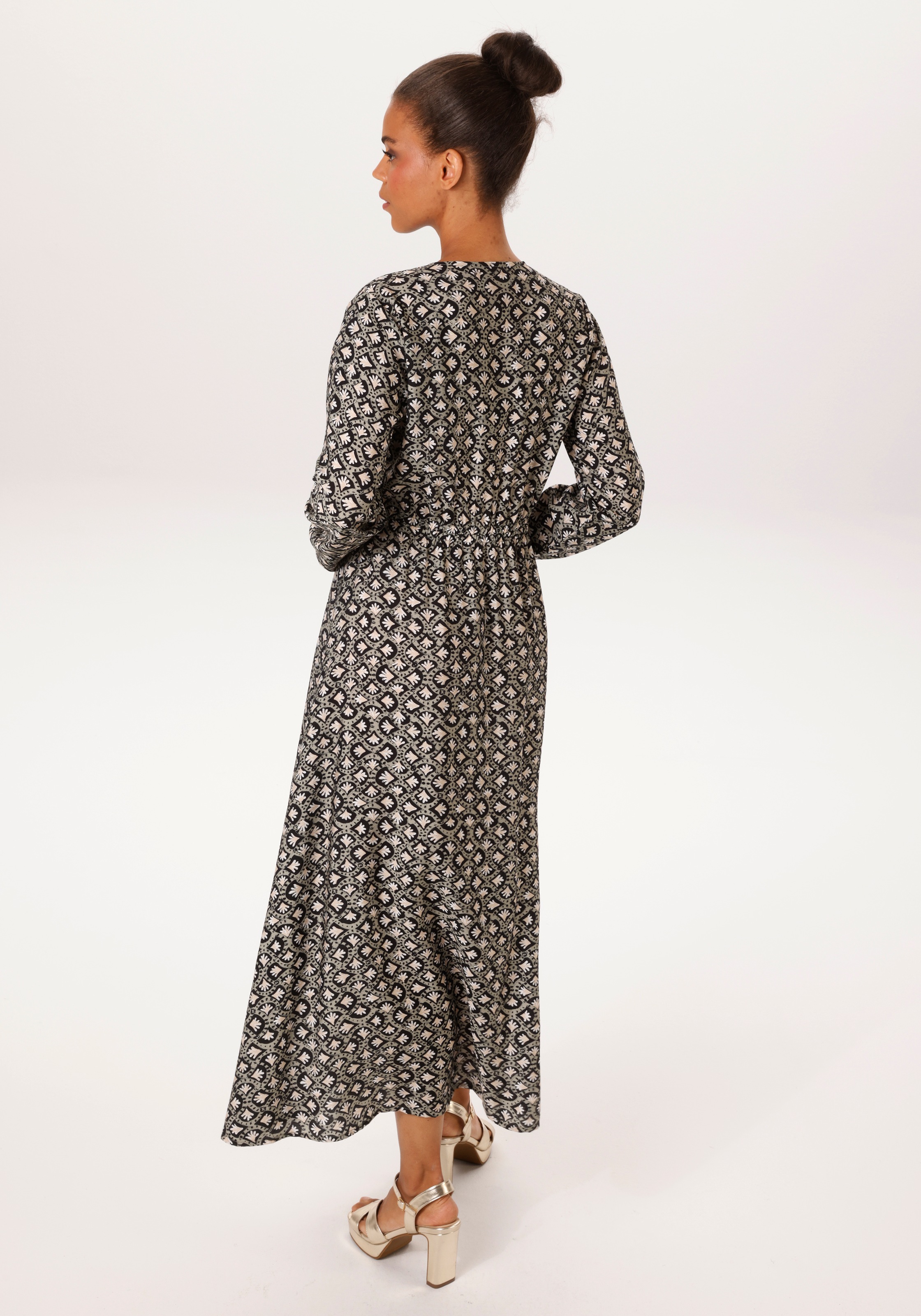 Aniston CASUAL Maxikleid mit fantasievollen, grafischen Druck - NEUE KOLLEK günstig online kaufen