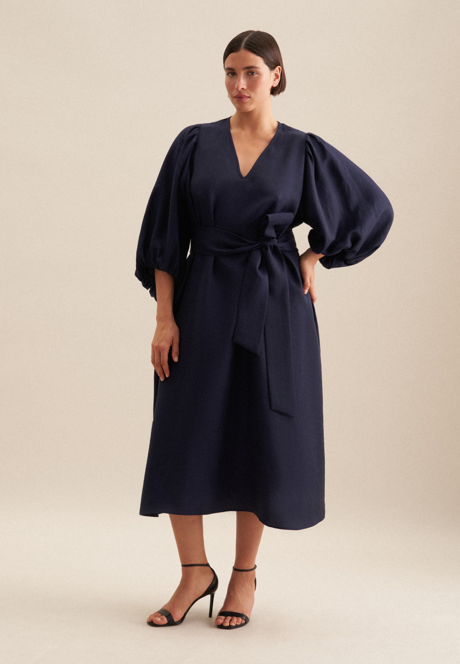 seidensticker Sommerkleid "Schwarze Rose" 3/4 V-Neck Uni günstig online kaufen