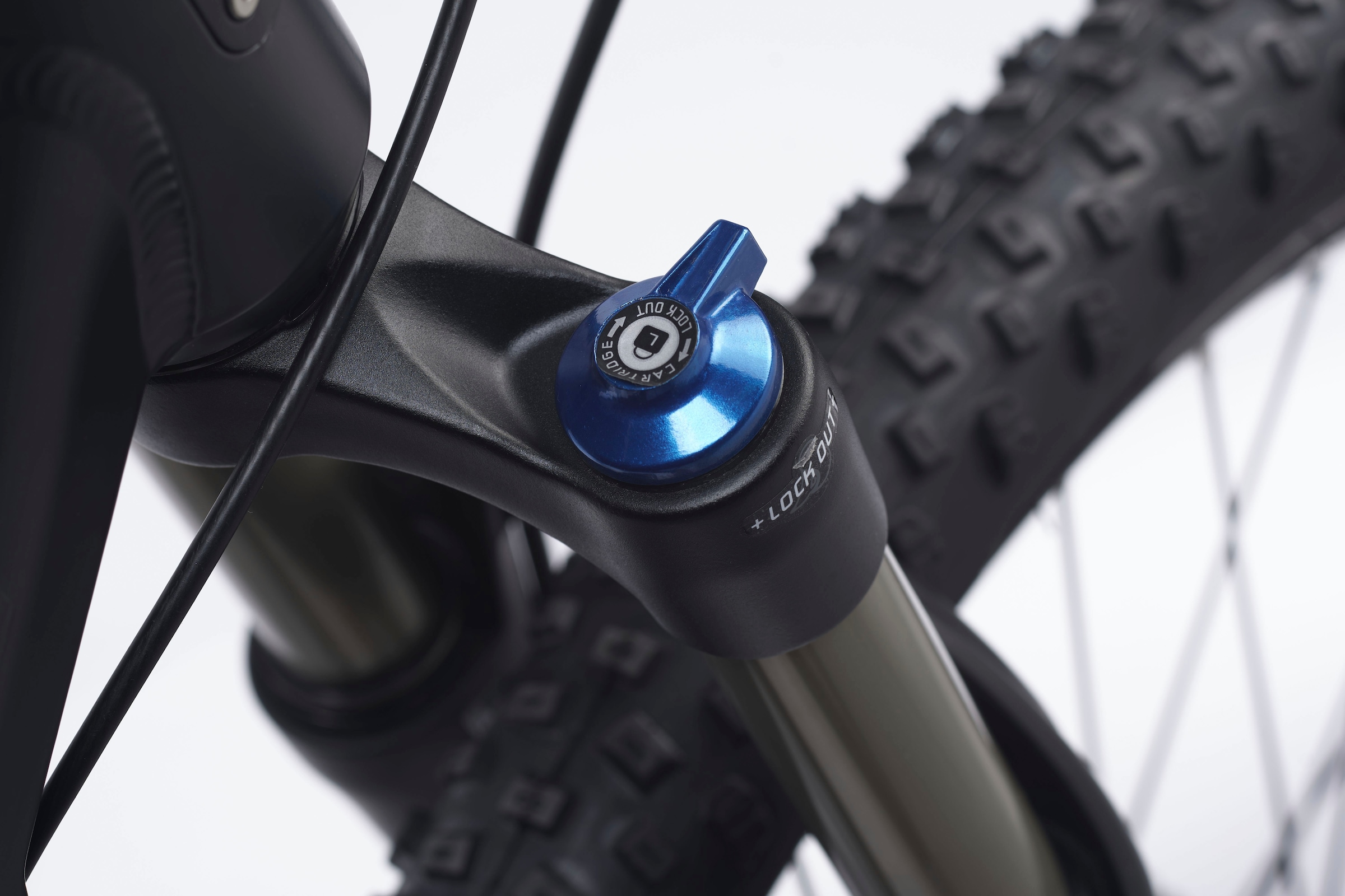 S’COOL »S'COOL e-troX race 24-9S Alivio - Oxid/Pink« 9 Gang Shimano Kettenschaltung Heckmotor 252 W