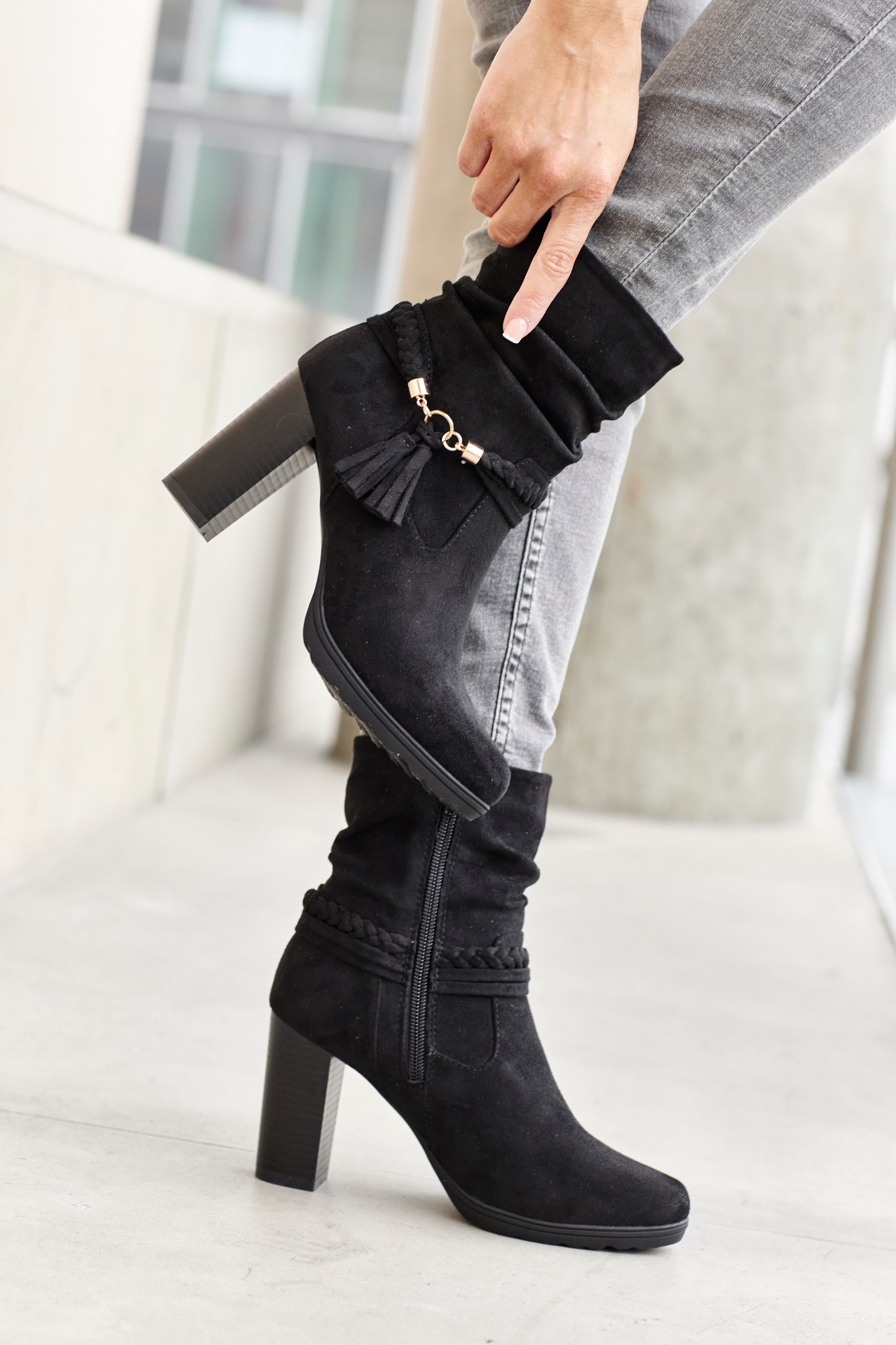 Stiefelette LASCANA, Damen, Gr. 37, schwarz, Obermaterial: 100% Textilmaterial. Decksohle: 100% Lederimitat. Futter: 100% Textilmaterial. Laufsohle: 100% Synthetik, Flechtoptik, unifarben, Schuhe Stiefelette, Stiefel, Boots mit Blockabsatz und Schmuckelem 3
