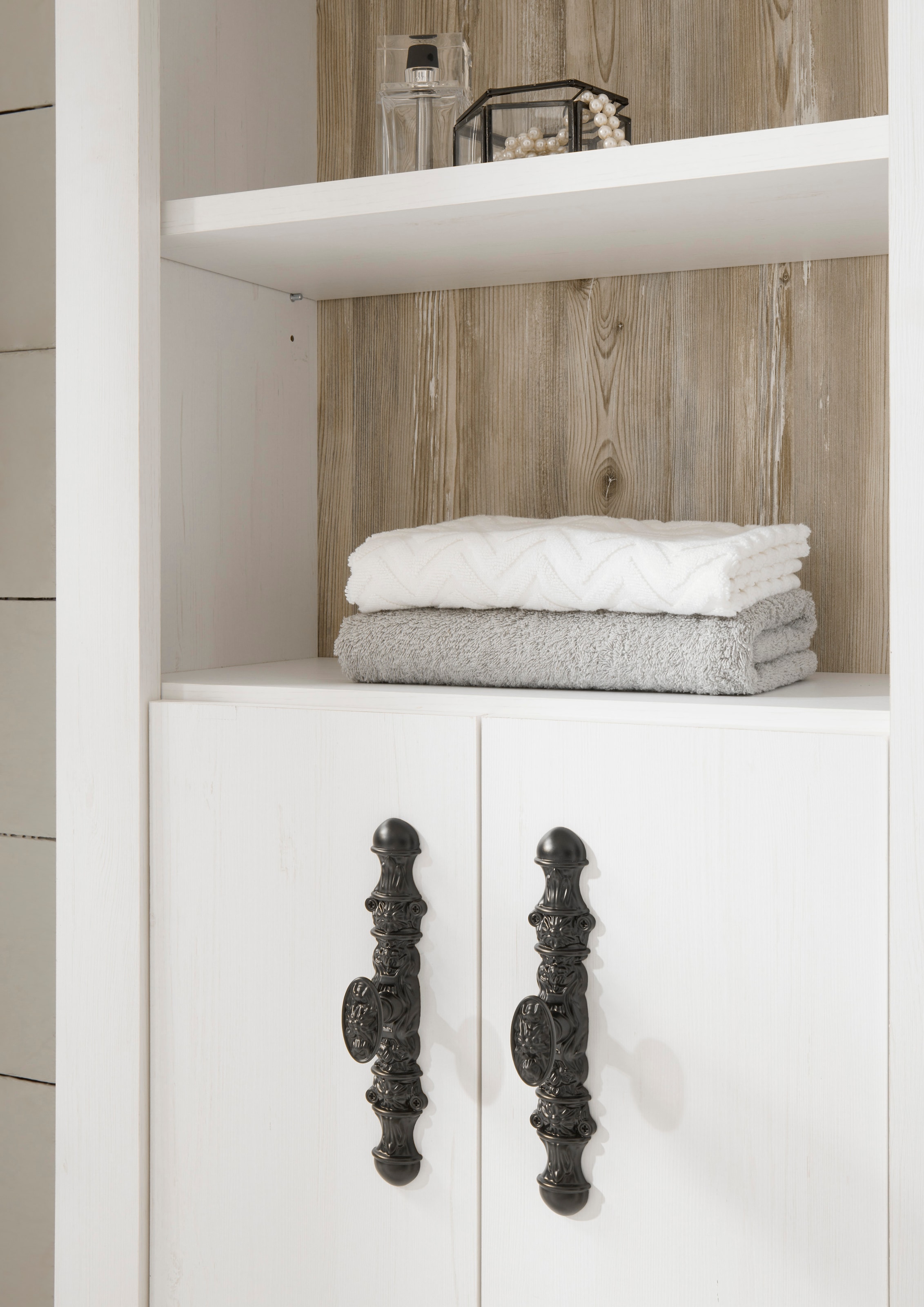 Home affaire Badmöbel-Set »Florenz, Bad im Landhausstil, 3-teiliges Badezimmer«, (3 St.), Hänge-Waschtisch, Schrank und Spiegel, in Pinie Weiß, Stauraum