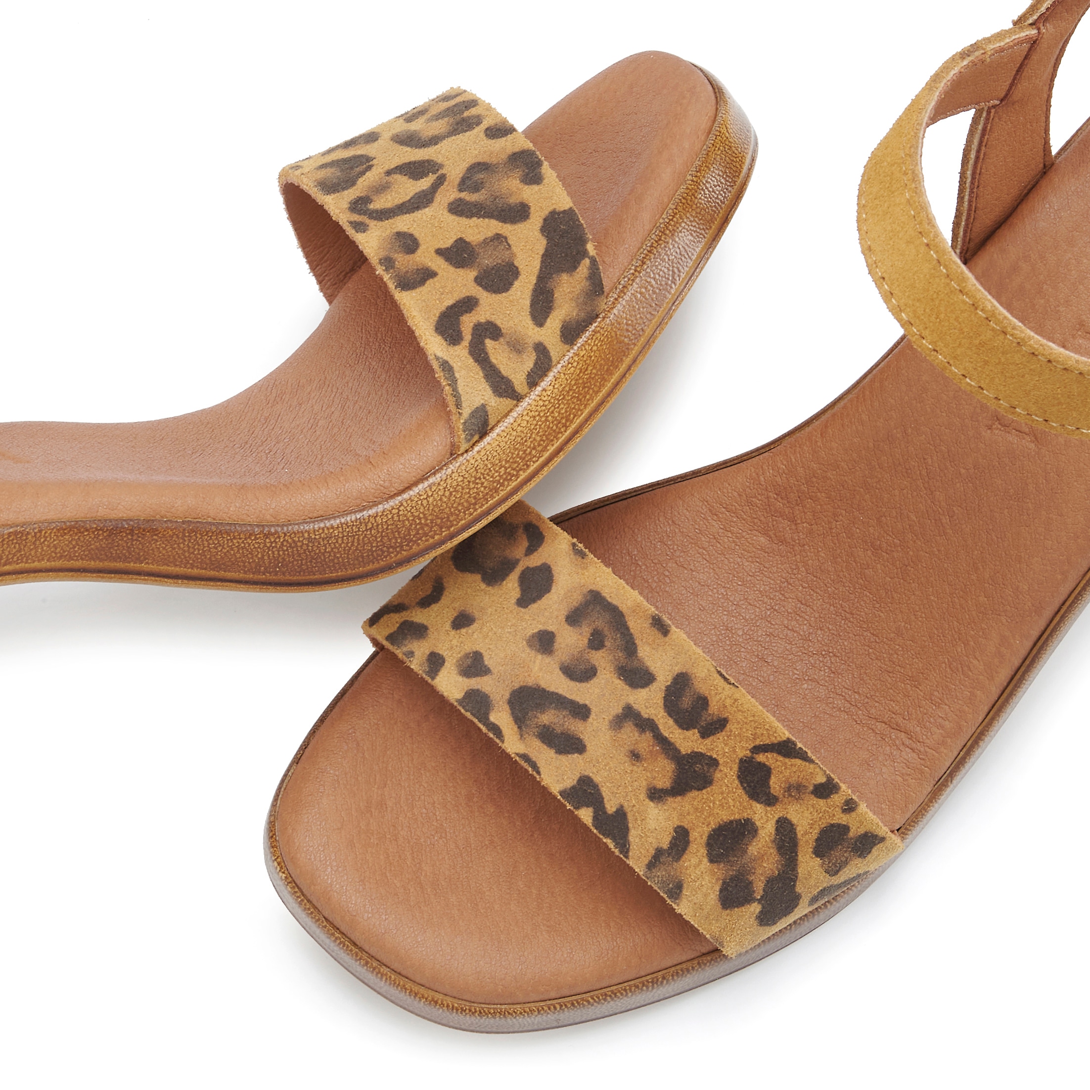 LASCANA Sandalette »Riemchensandalette, Sandale, Sommerschuh«, aus Leder mit Blockabsatz