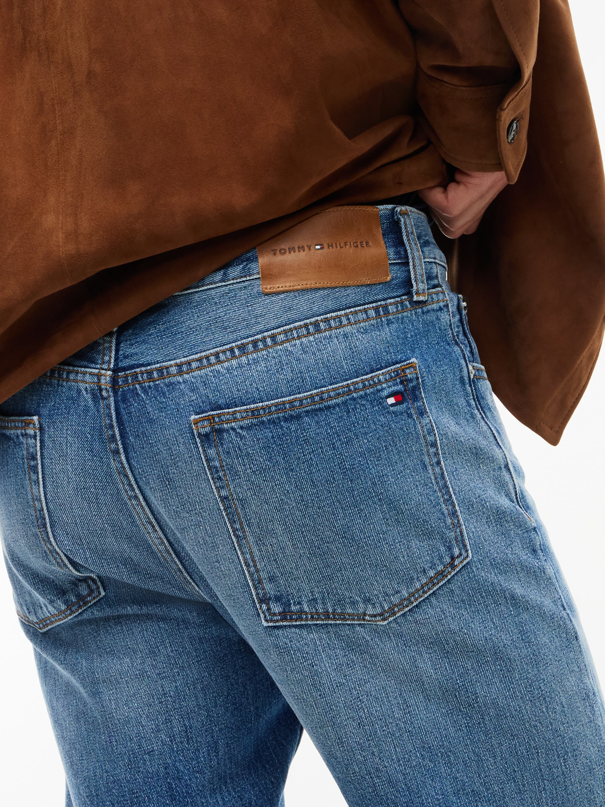 Tommy Hilfiger Gerade Jeans »DOVER REGULAR STRAIGHT« im 5-Pocket-Style, mit Used-Effekten