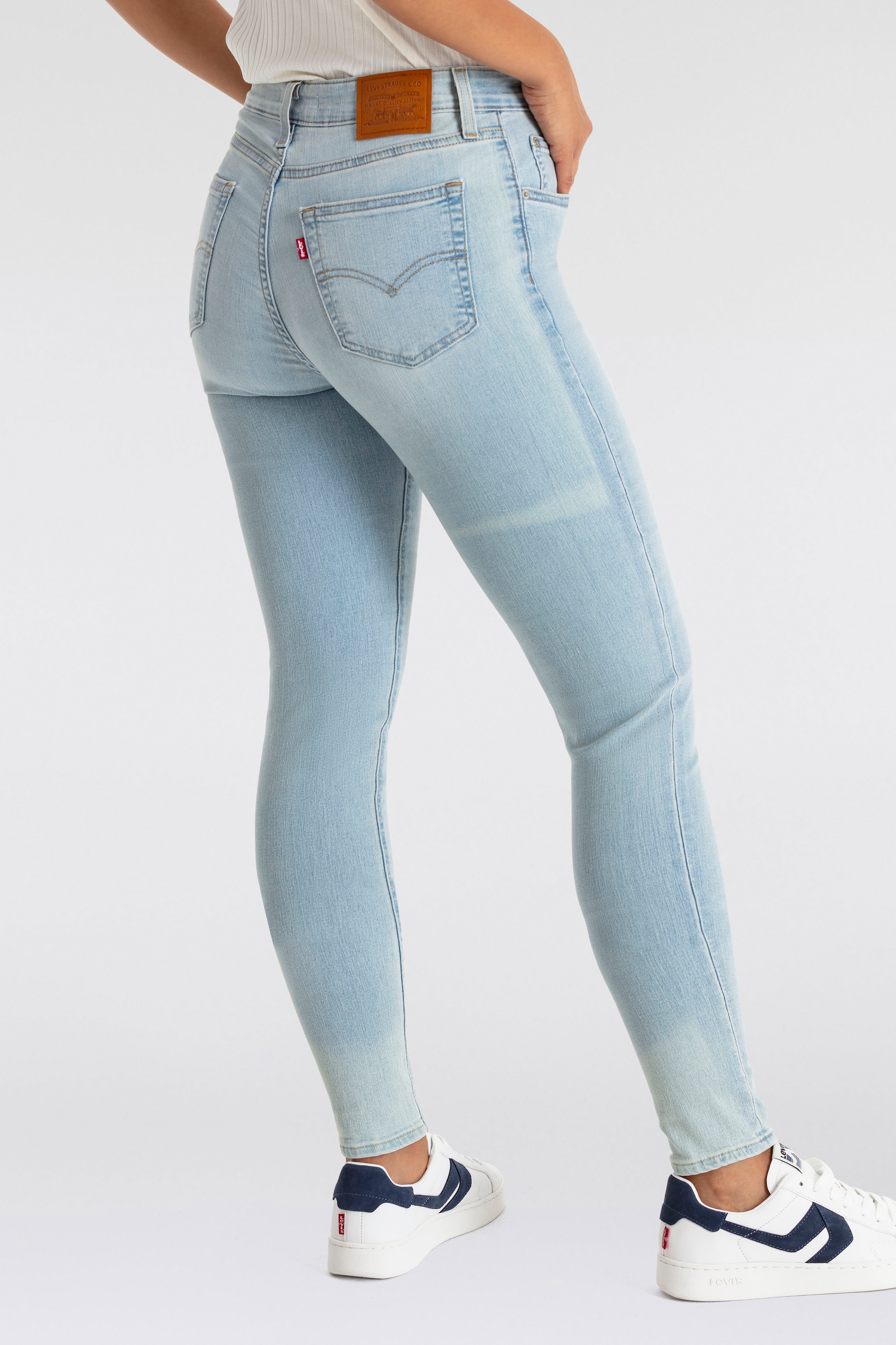 Levi's® Skinny-fit-Jeans »721 HIGH RISE SKINNY« mit hohem Bund