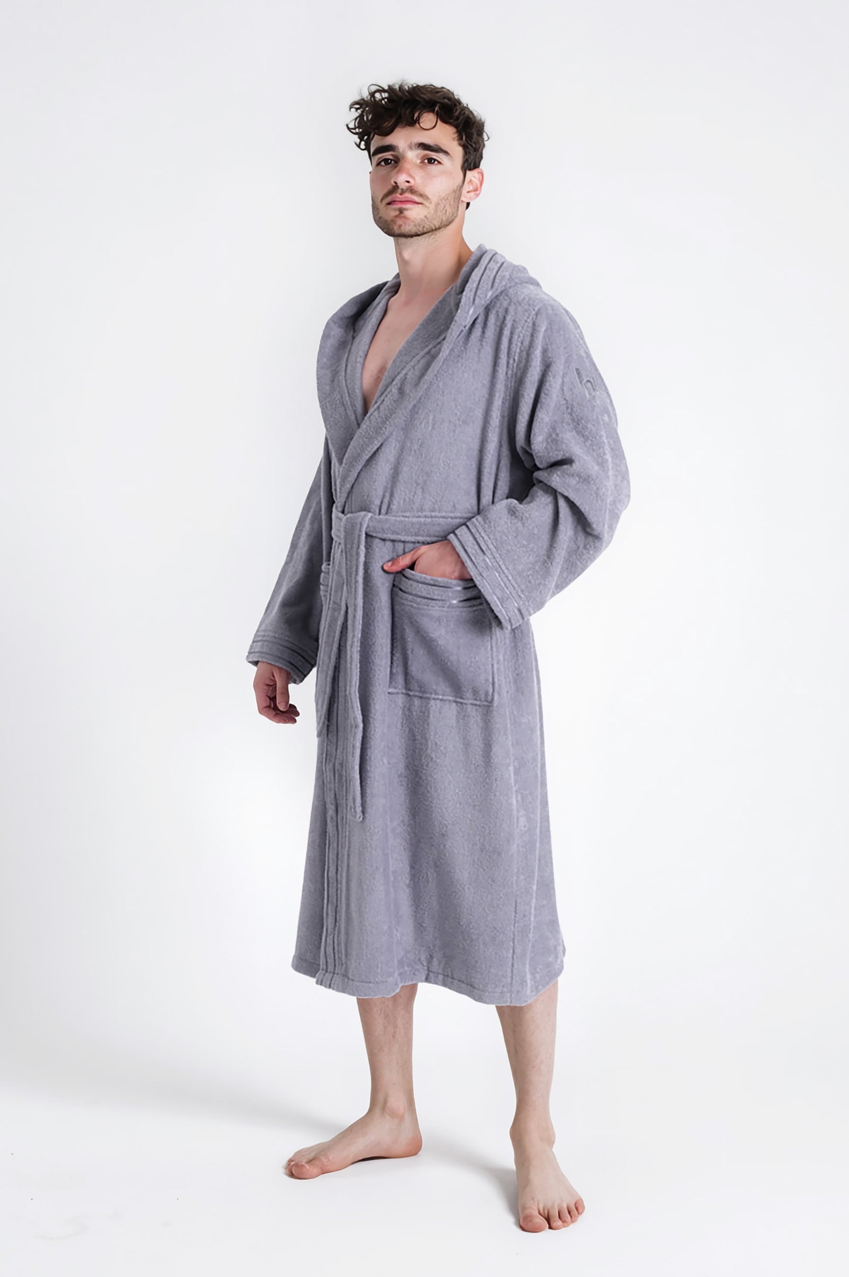 Bruno Banani Herrenbademantel »Clement, ideal für Sauna & Spa, Hotelbademantel, Morgenmantel«, (1 St.), 100% Baumwolle, einfarbig, glänzende Streifen-Bordüre, Taschen, S-4XL