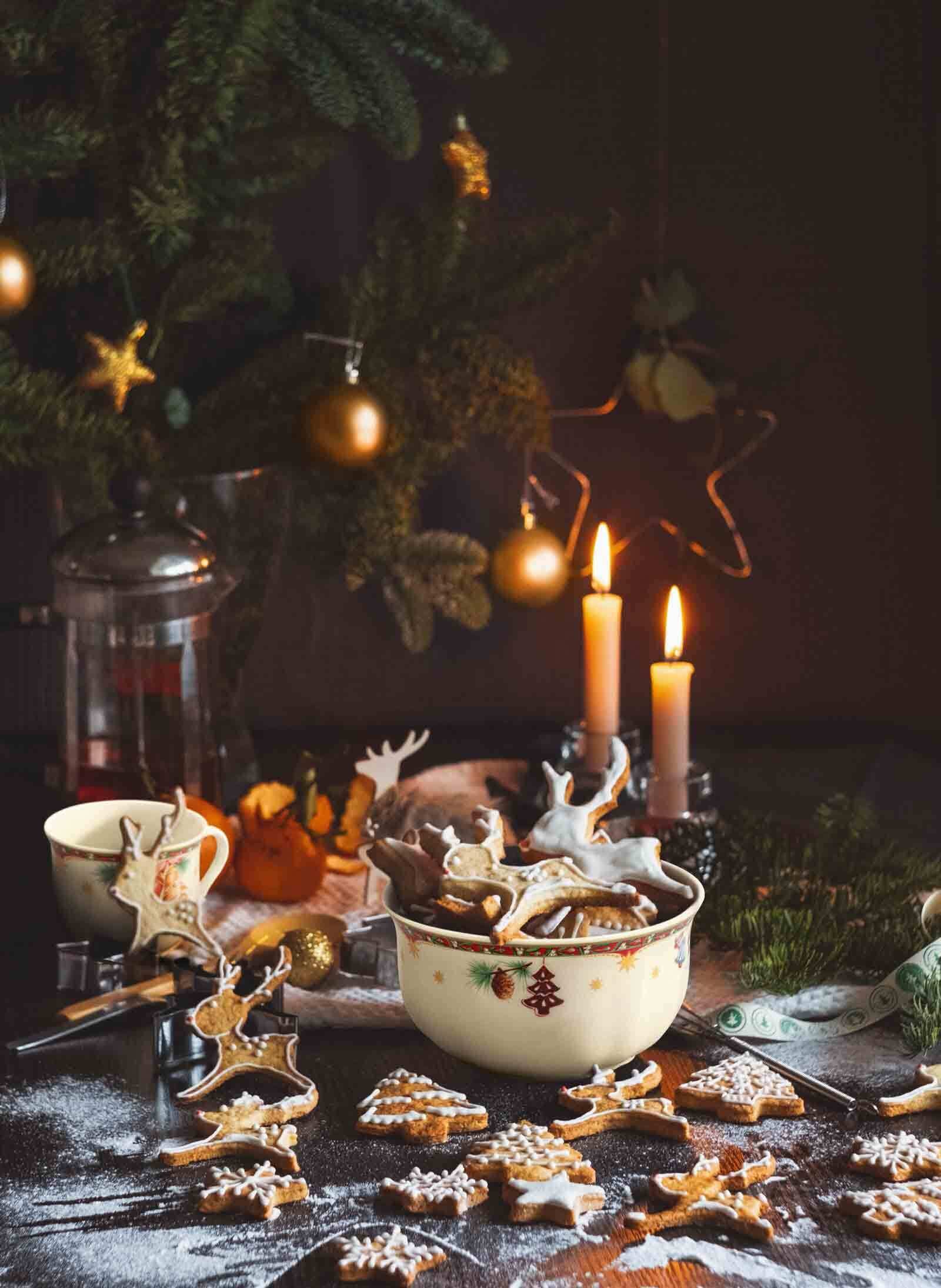 Seltmann Weiden Geschirr-Set »Teeservice Marieluise Weihnachtsnostalgie 18er Set creme« Spülmaschinengeeignet, Mikrowellengeeignet, Ofenfest, Salamandergeeignet, Kühlschrankgeeignet, Gefrierschrankgeeignet