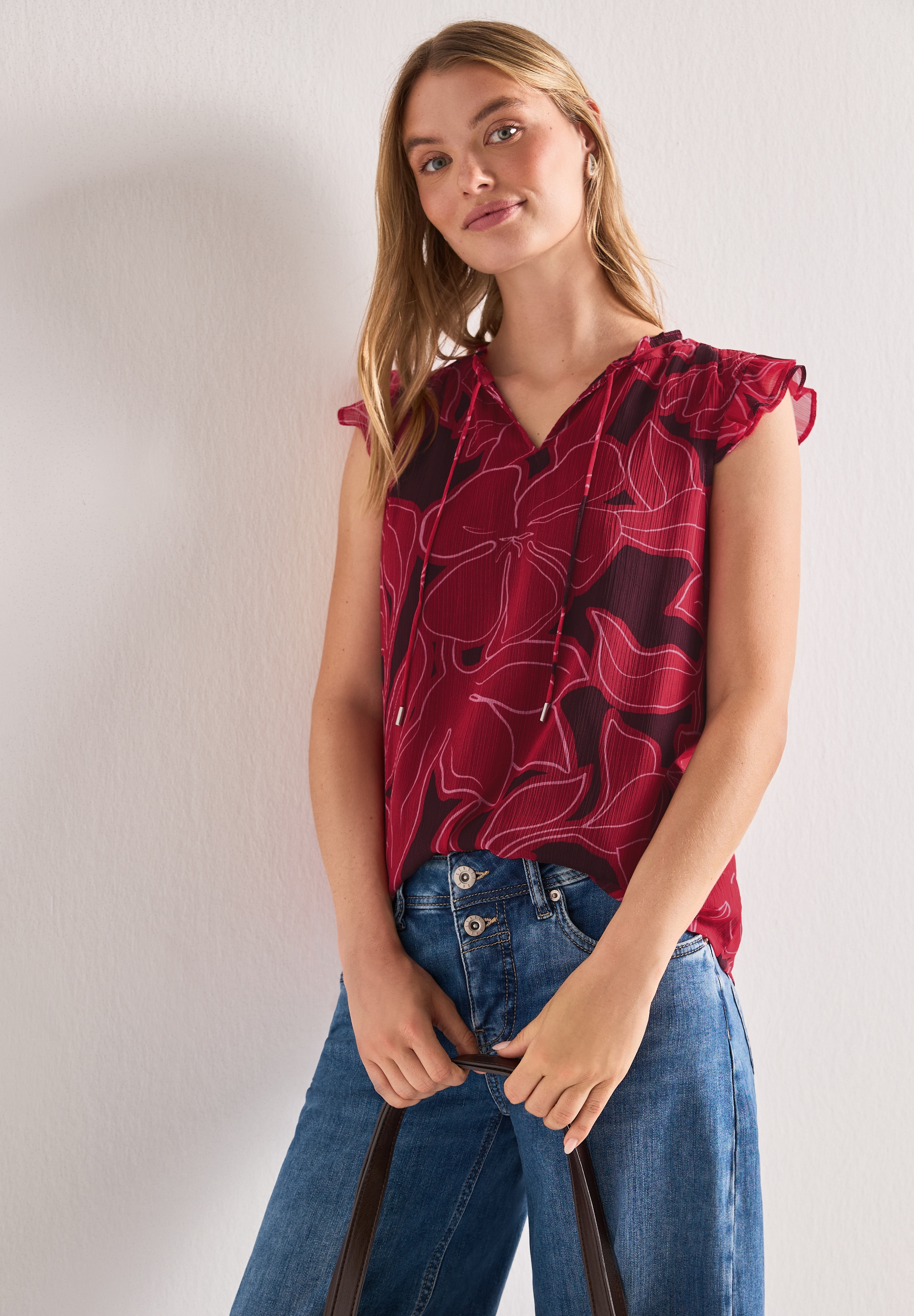 STREET ONE Blusentop weich fallende Chiffon-Qualität, ärmellos mit Rüschen, V-Ausschnitt