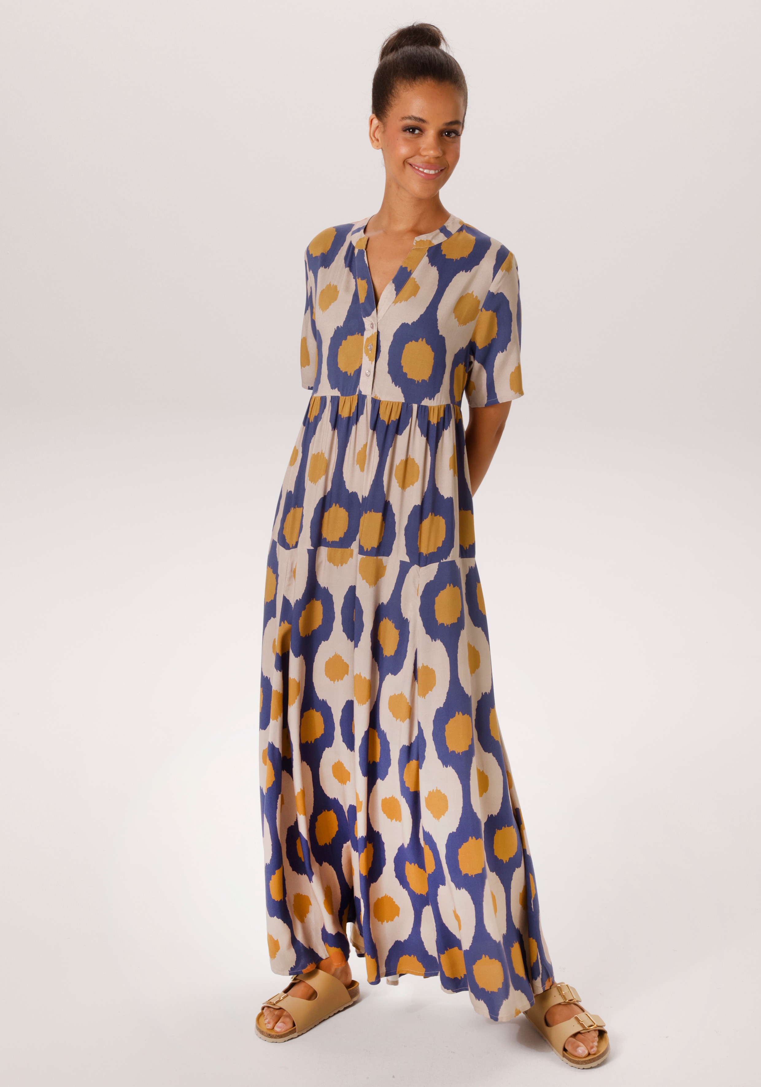 Aniston CASUAL Sommerkleid mit großflächigen, grafischen Druck