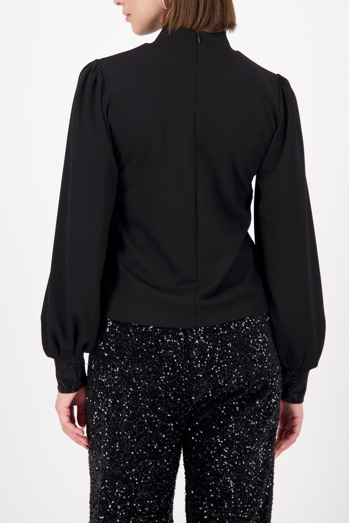 Monari Sweatshirt "Sweatshirt Cut out + Schmuck", Regular fit mit Stehkrage günstig online kaufen