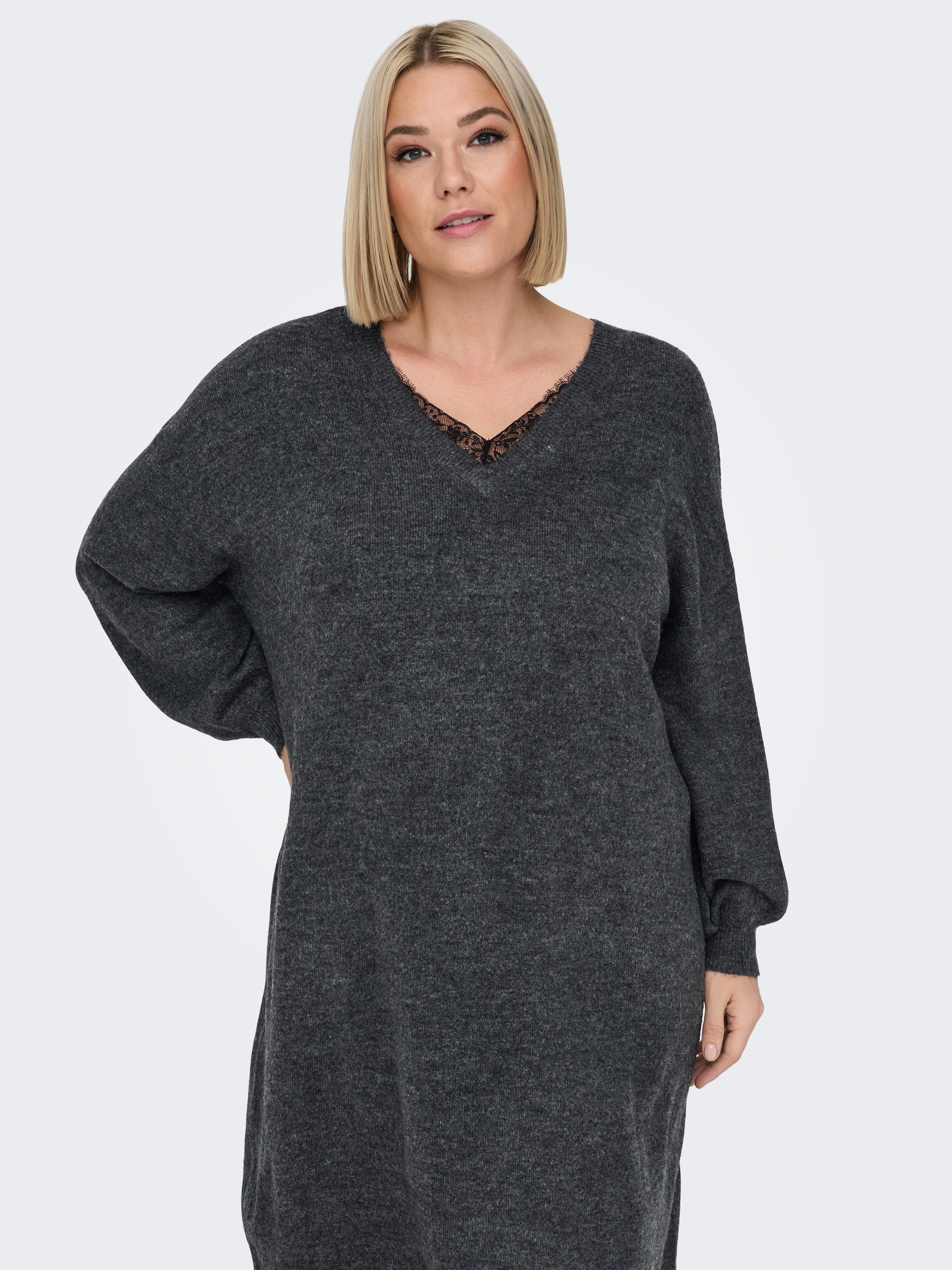 ONLY CARMAKOMA Strickkleid »CARMANIFESTA LS V-NECK DRESS KNT BF«, mit Spitze am Ausschnitt