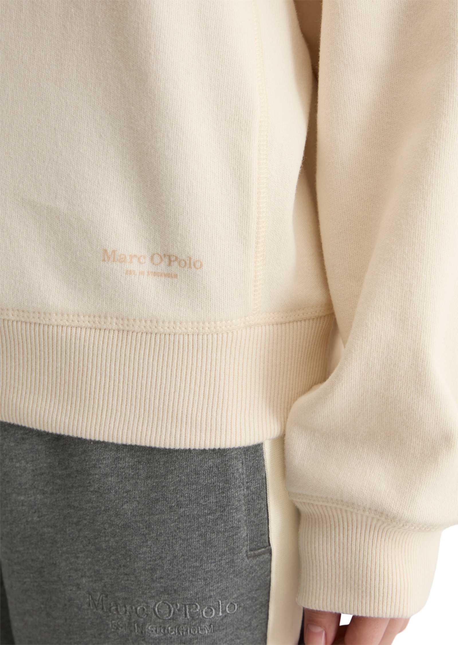 Marc O'Polo Sweatshirt »aus reiner Bio-Baumwolle«
