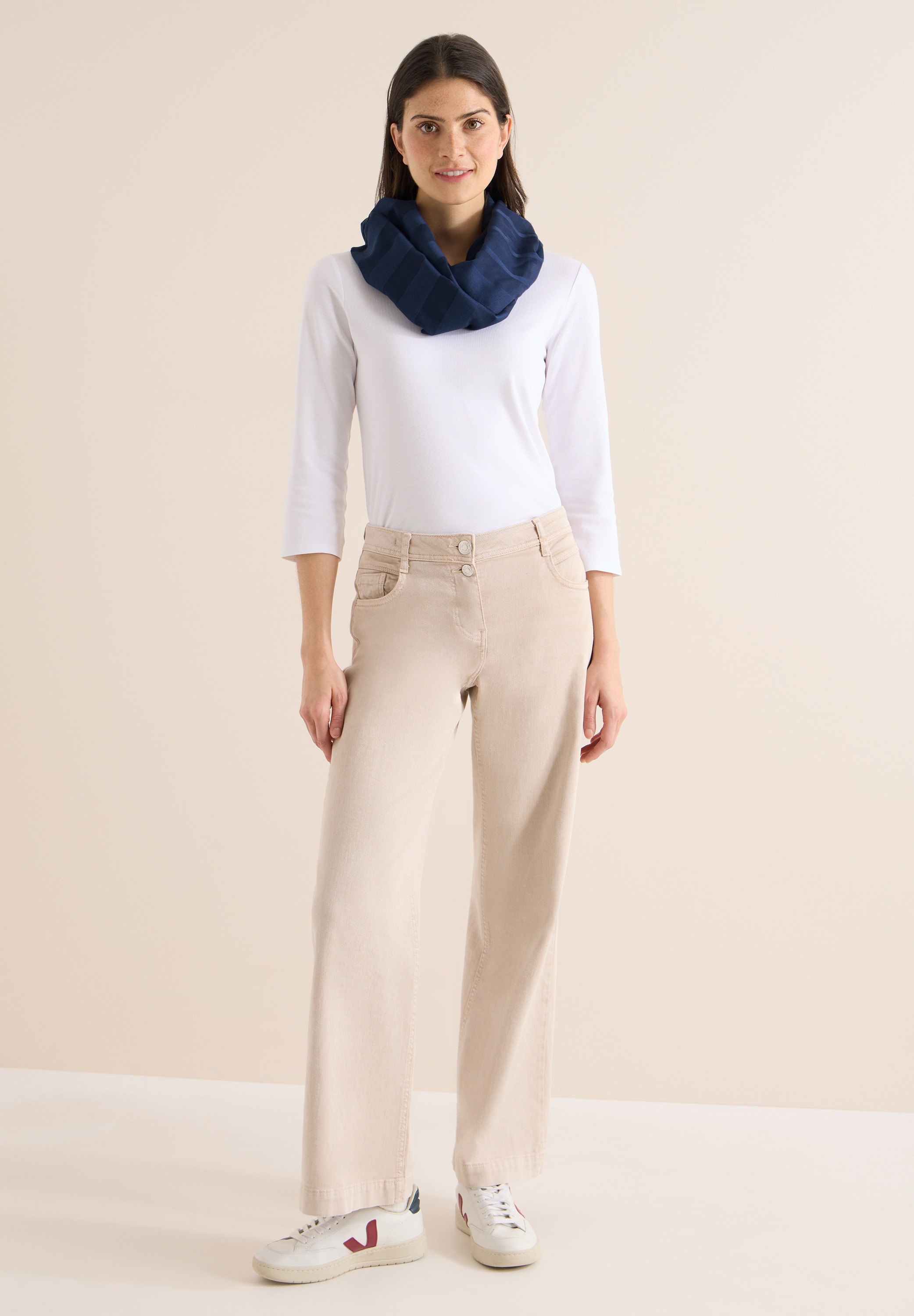 Cecil Loop aus softem Materialmix