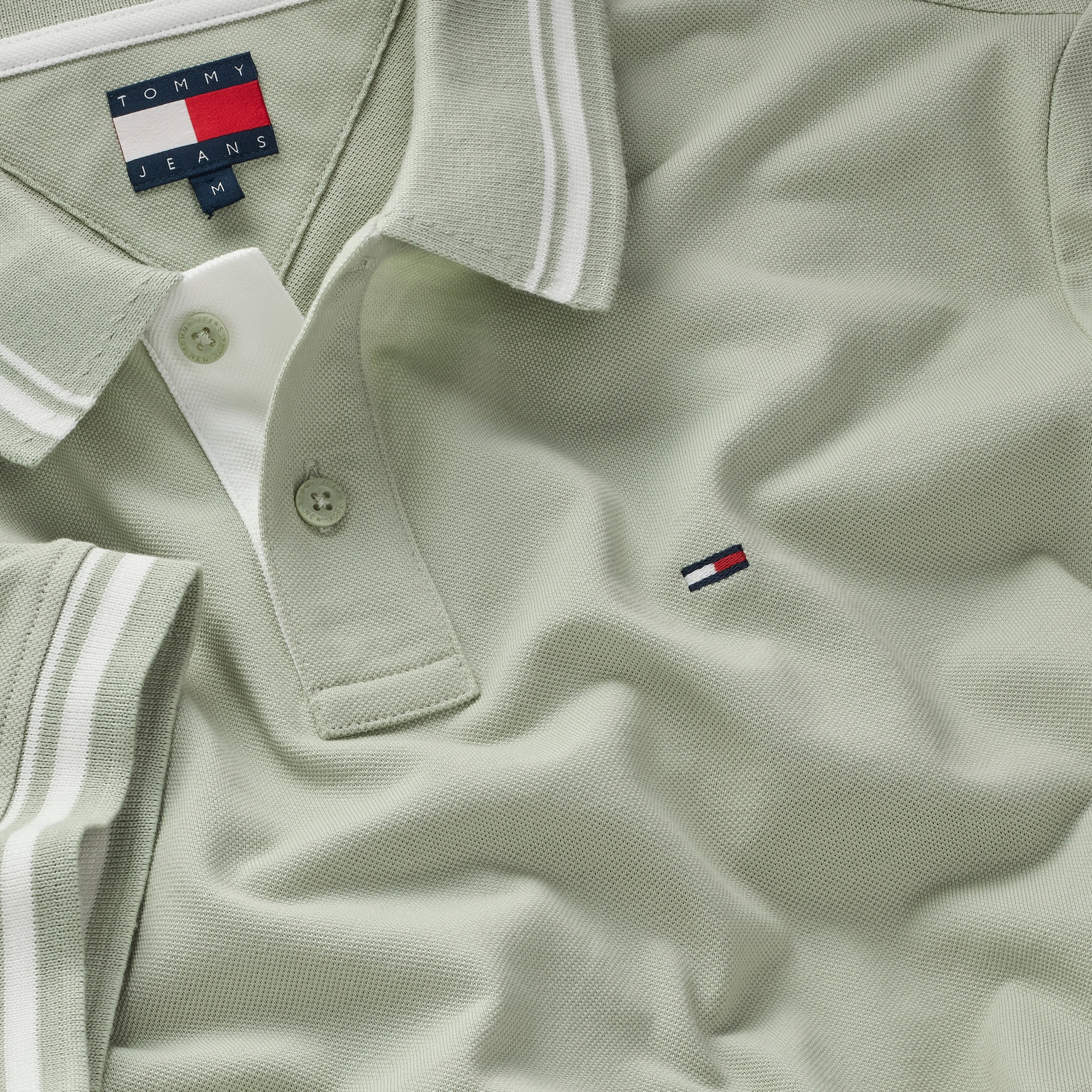 Tommy Jeans Poloshirt »TJM REG TIPPED POLO EXT«, Mit Rundhalsausschnitt