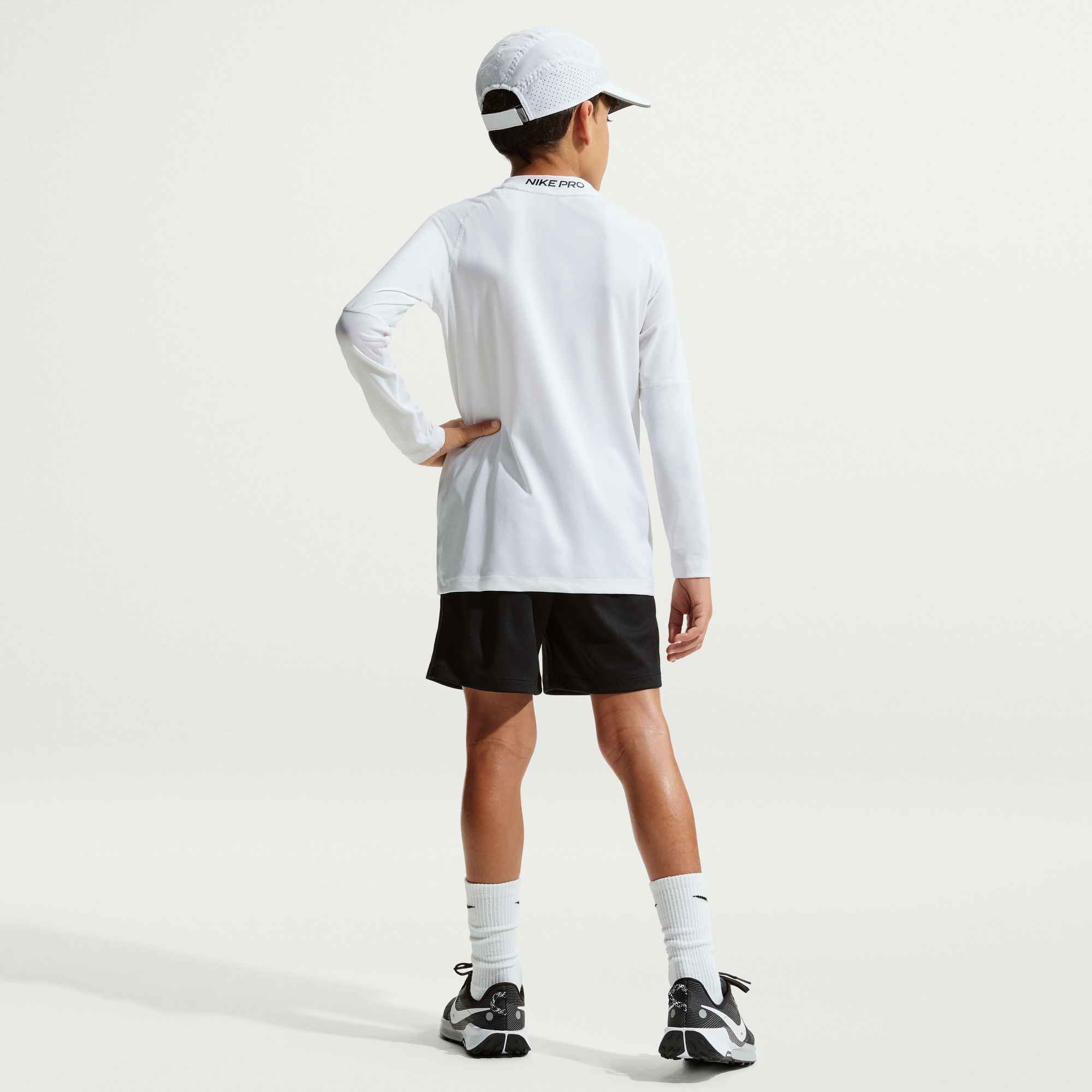 Nike Shorts »B NK DF MULTI SHORT HBR«  aus Polyester, schweißableitend, für Kinder, sportlicher Stil