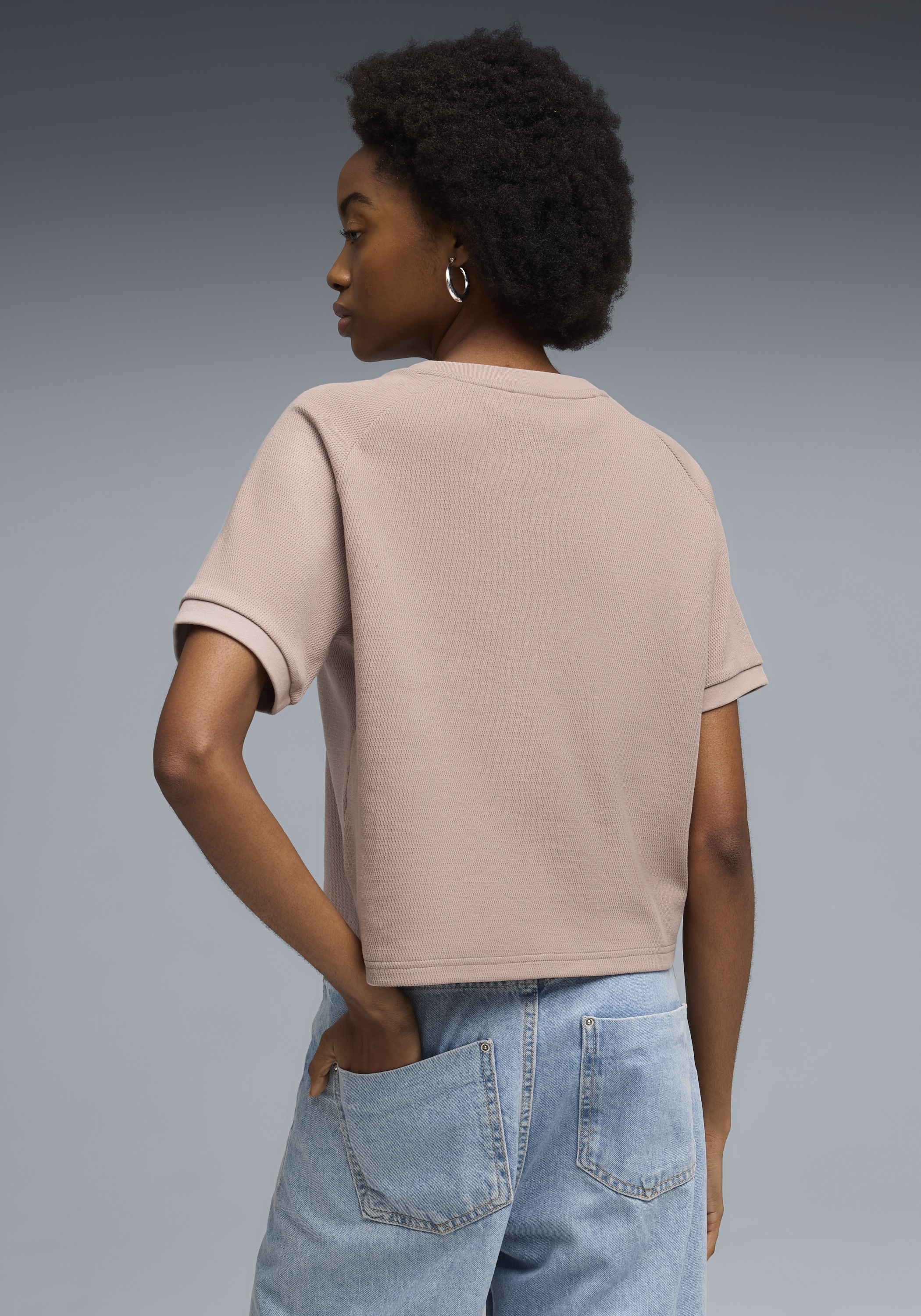 PUMA T-Shirt "CLASS RELAXED PINNACLE TEE" Kurzarm, für sportliche Aktivität günstig online kaufen