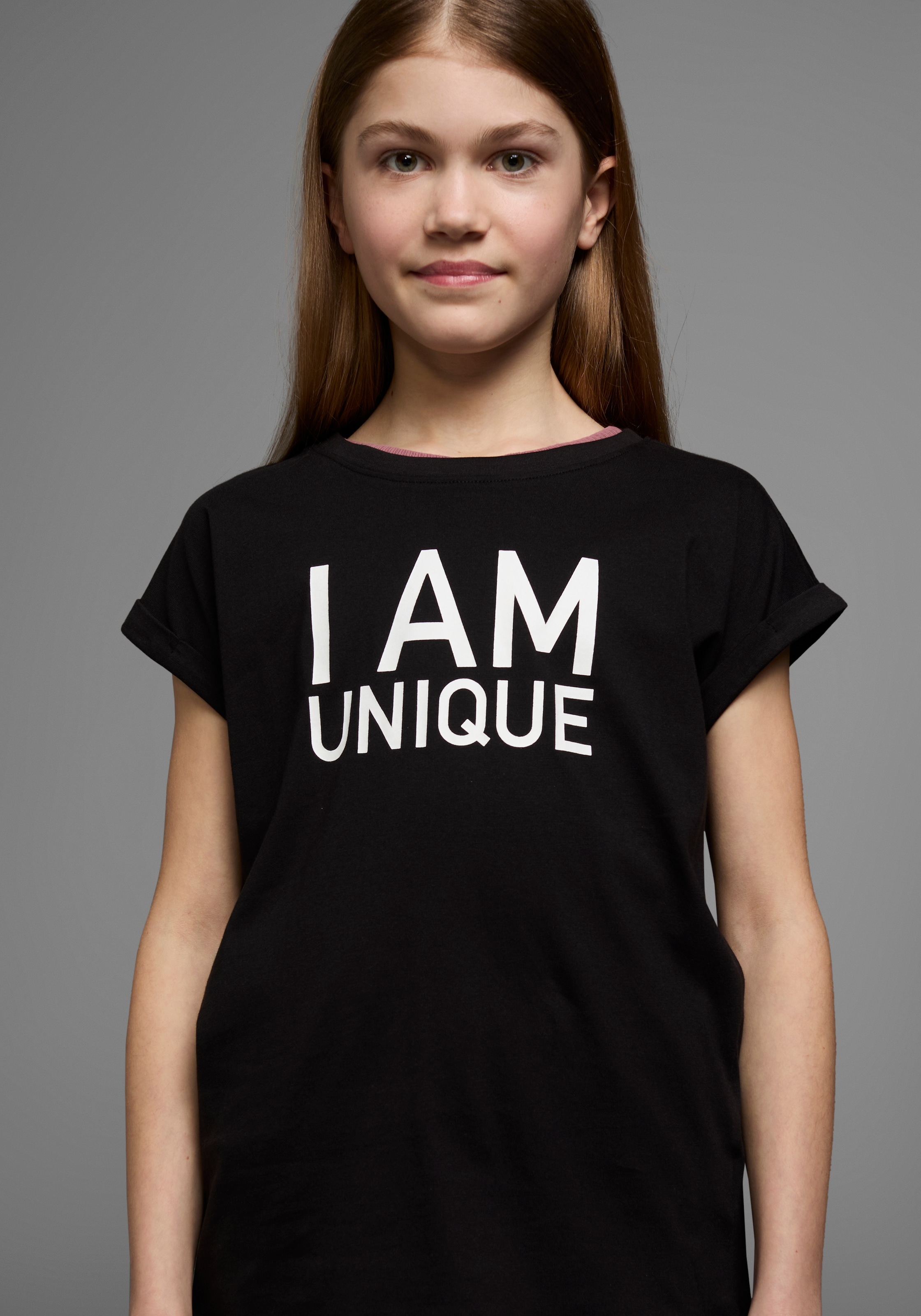 KIDSWORLD T-Shirt »Mit Spruch: I AM UNIQUE«, kurzärmelig, weit geschnitten, bedruckt, Rundhalsausschnitt