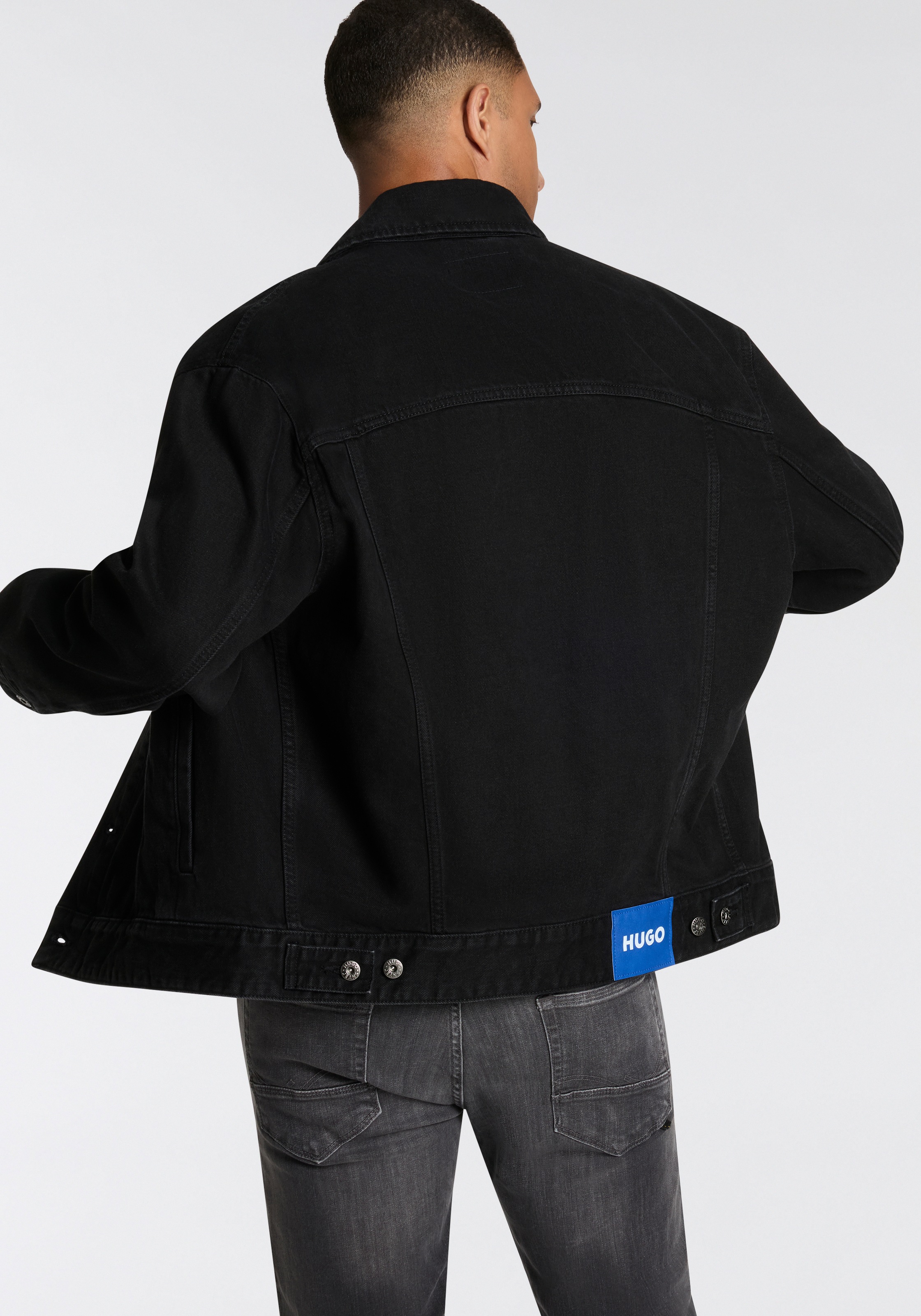 HUGO Blue Jeansjacke "Kirkby", mit Logo-Details, regular-fit günstig online kaufen