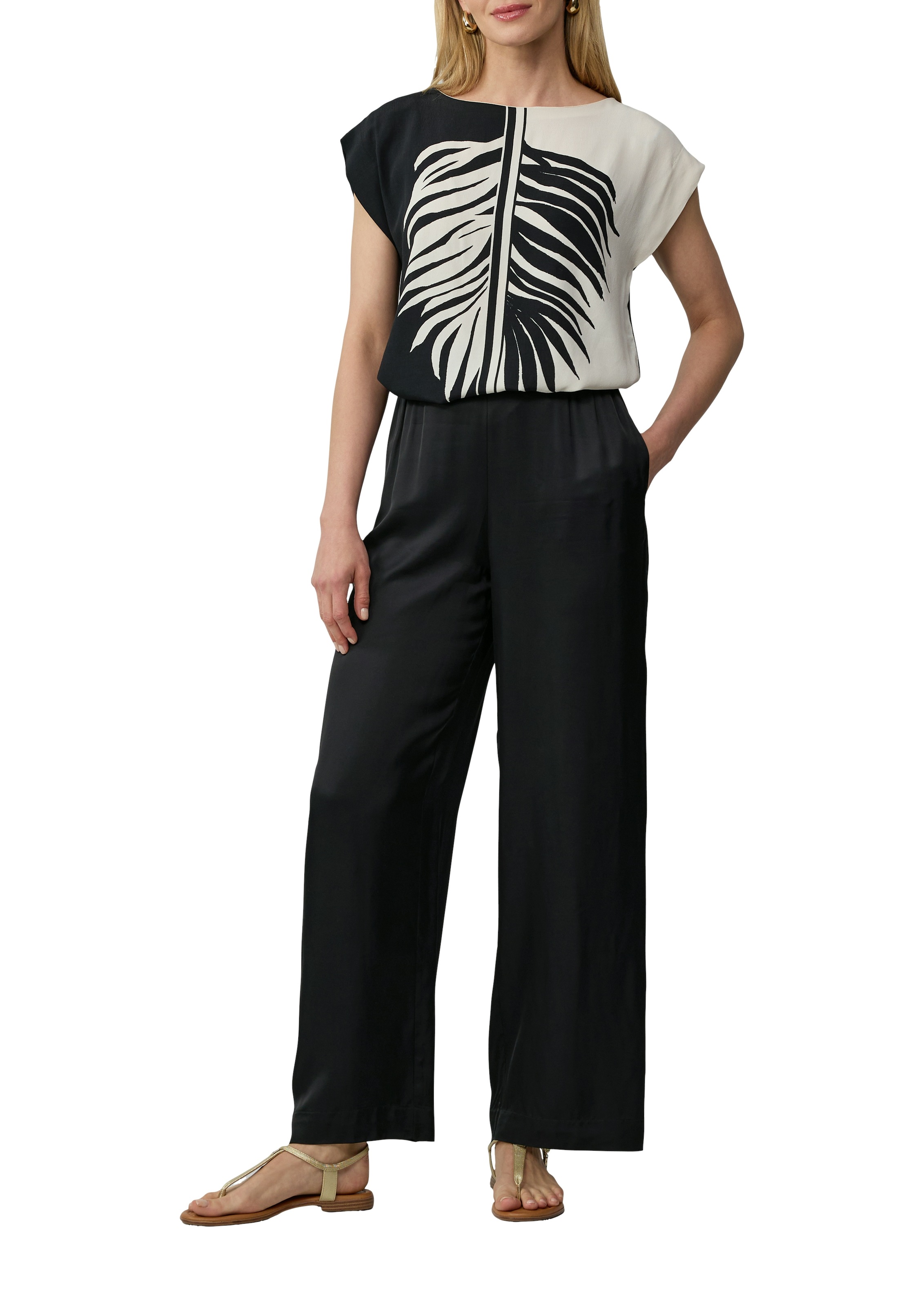 s.Oliver BLACK LABEL T-Shirt, mit floralem Print, im Colorblocking-Style günstig online kaufen
