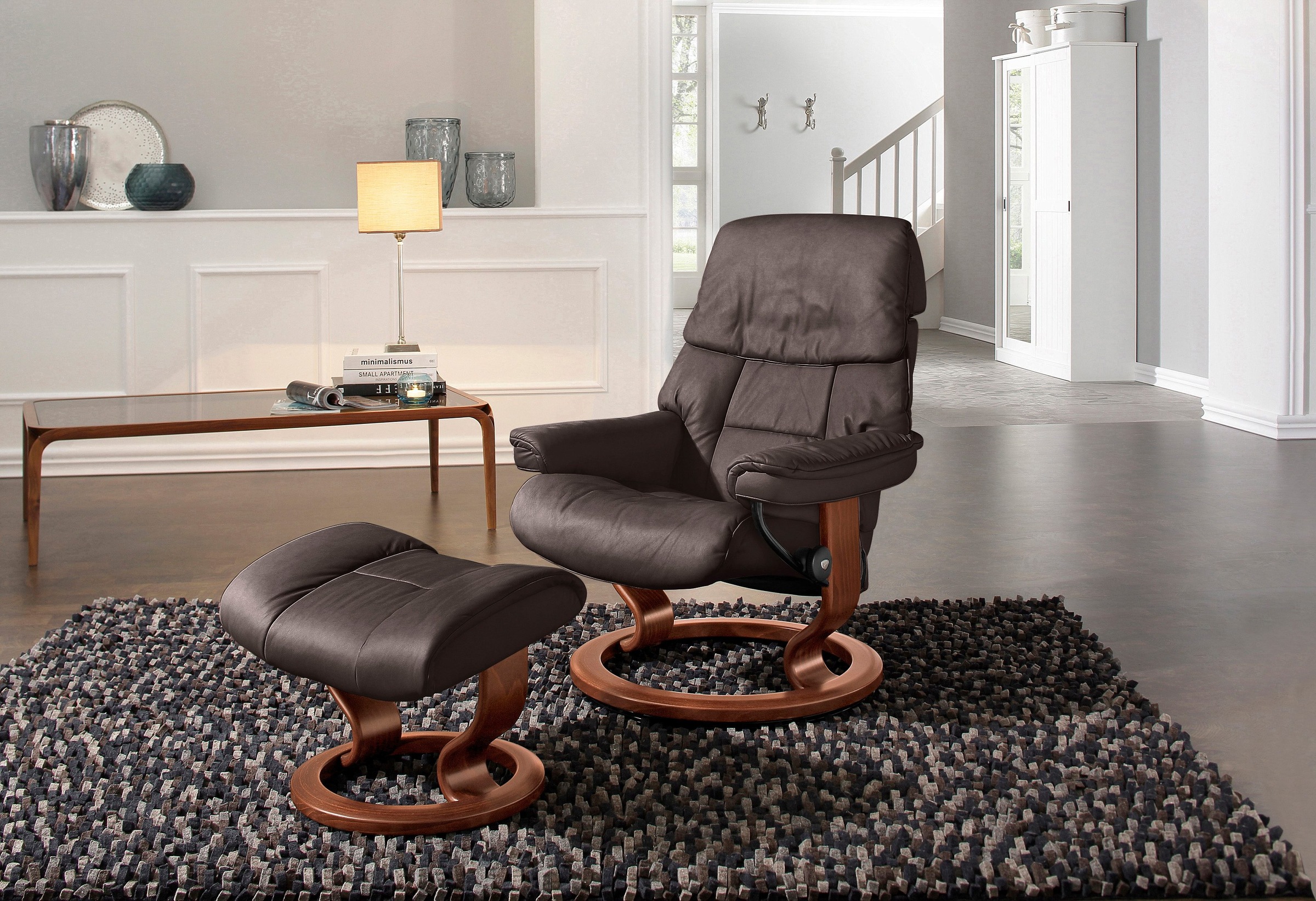 Stressless® Relaxsessel »Ruby«, (Set, Relaxsessel mit Hocker), mit Classic Base, Größe M, Gestell Eiche, Wenge, Braun & Schwarz