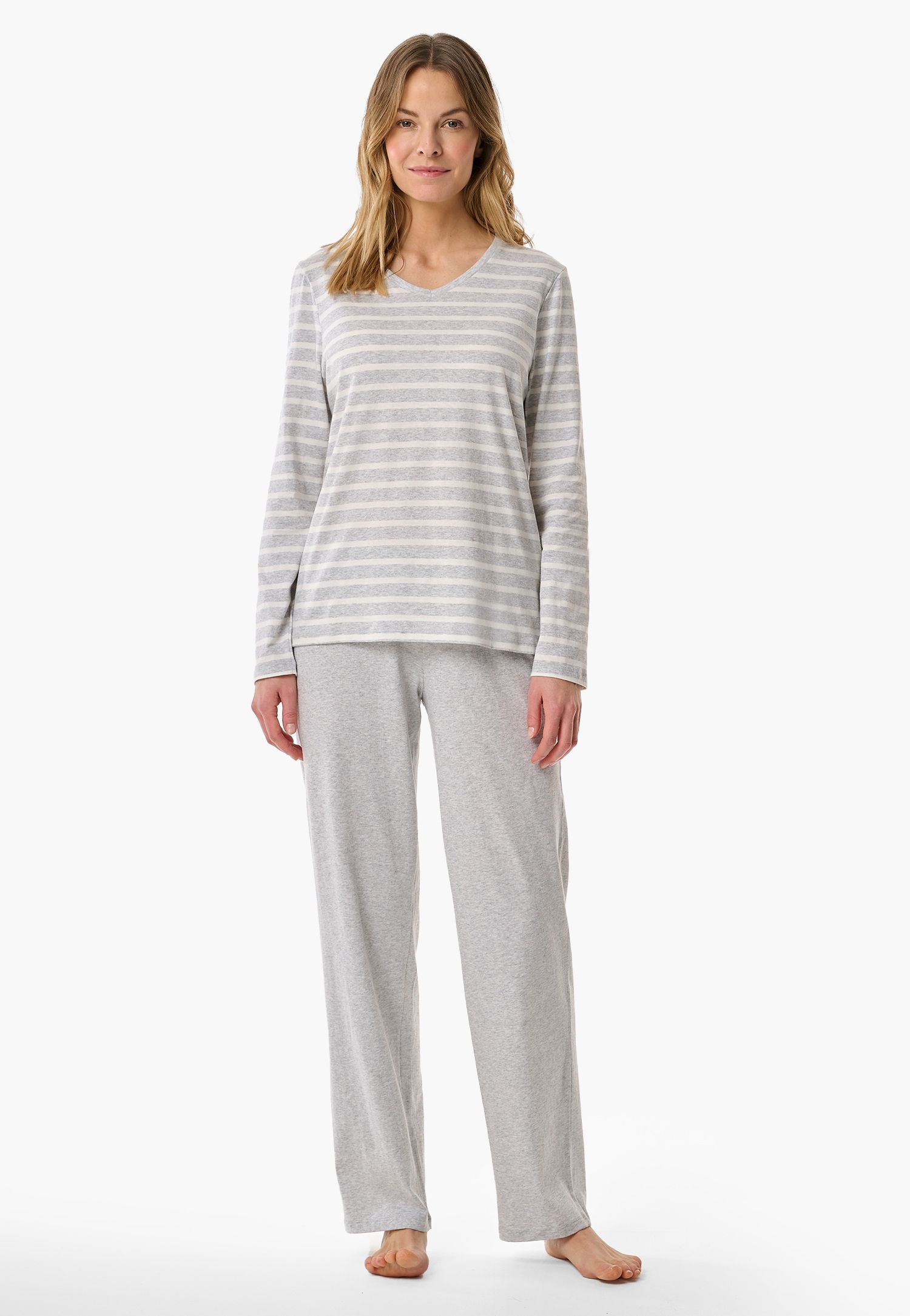Schiesser Schlafanzug "Casual Essentials", (2 tlg.), Baumwolle, V-Ausschnit günstig online kaufen