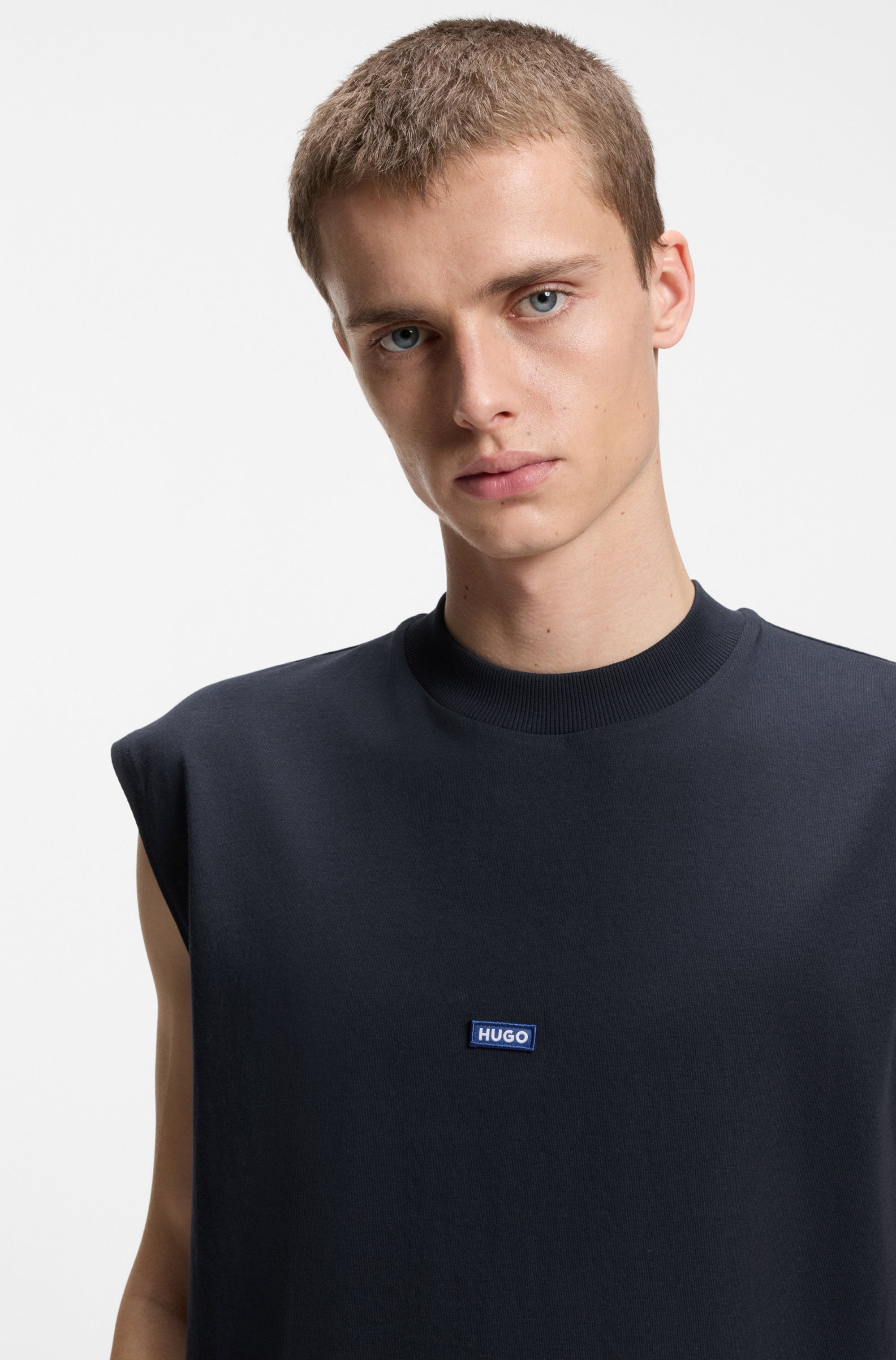 HUGO T-Shirt »Navertz« mit Hugo-Label