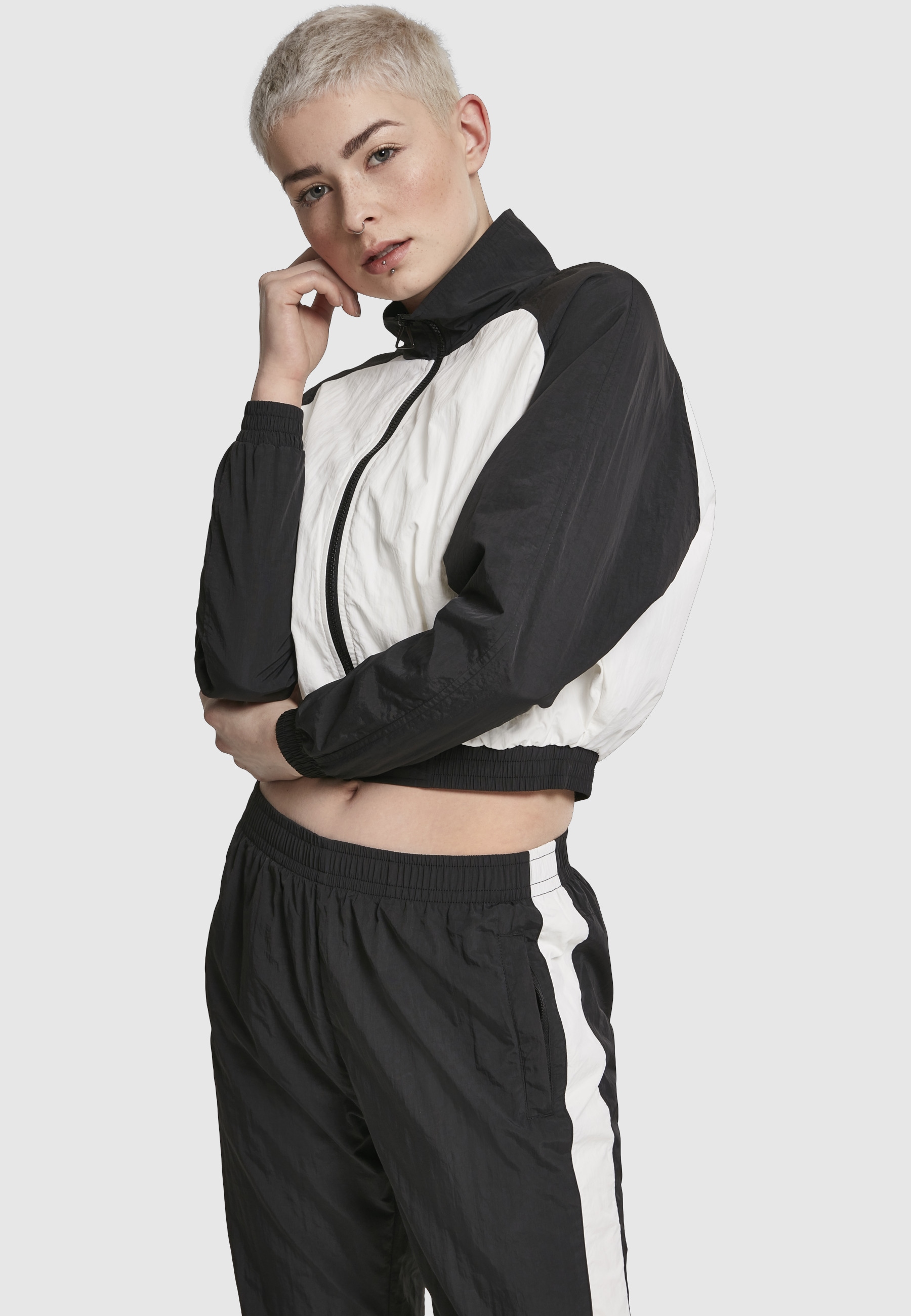 URBAN CLASSICS Langmantel »Urban Classics Damen Ladies Short Raglan Crinkle Batwing Jacket«