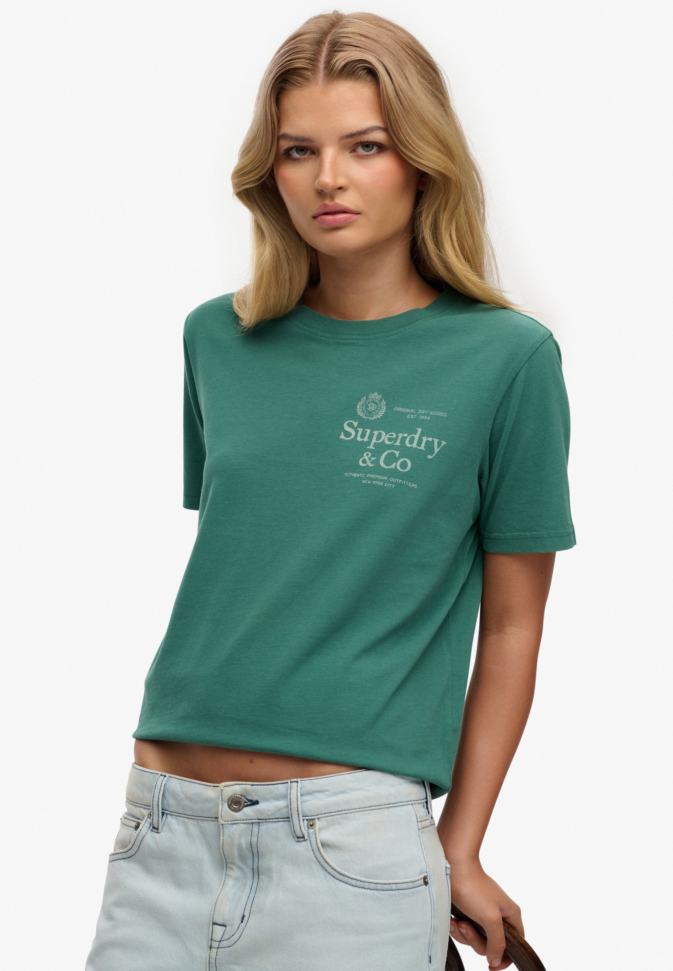 Superdry 1100000002199 "LUXE CASUAL RLXD TEE" aus Baumwolle und Single Jersey, Relaxed Fit, mit Rundhalsausschnitt