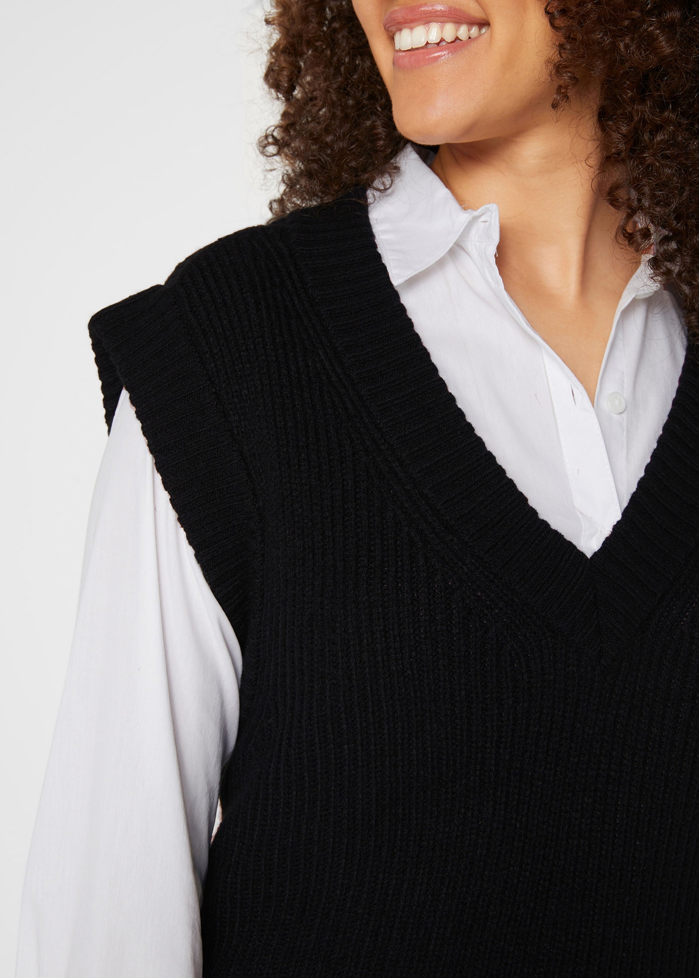 bonprix Pullunder »Pullunder« aus Polyacryl, mit V-Ausschnitt, lockere Passform, ohne Verschluss