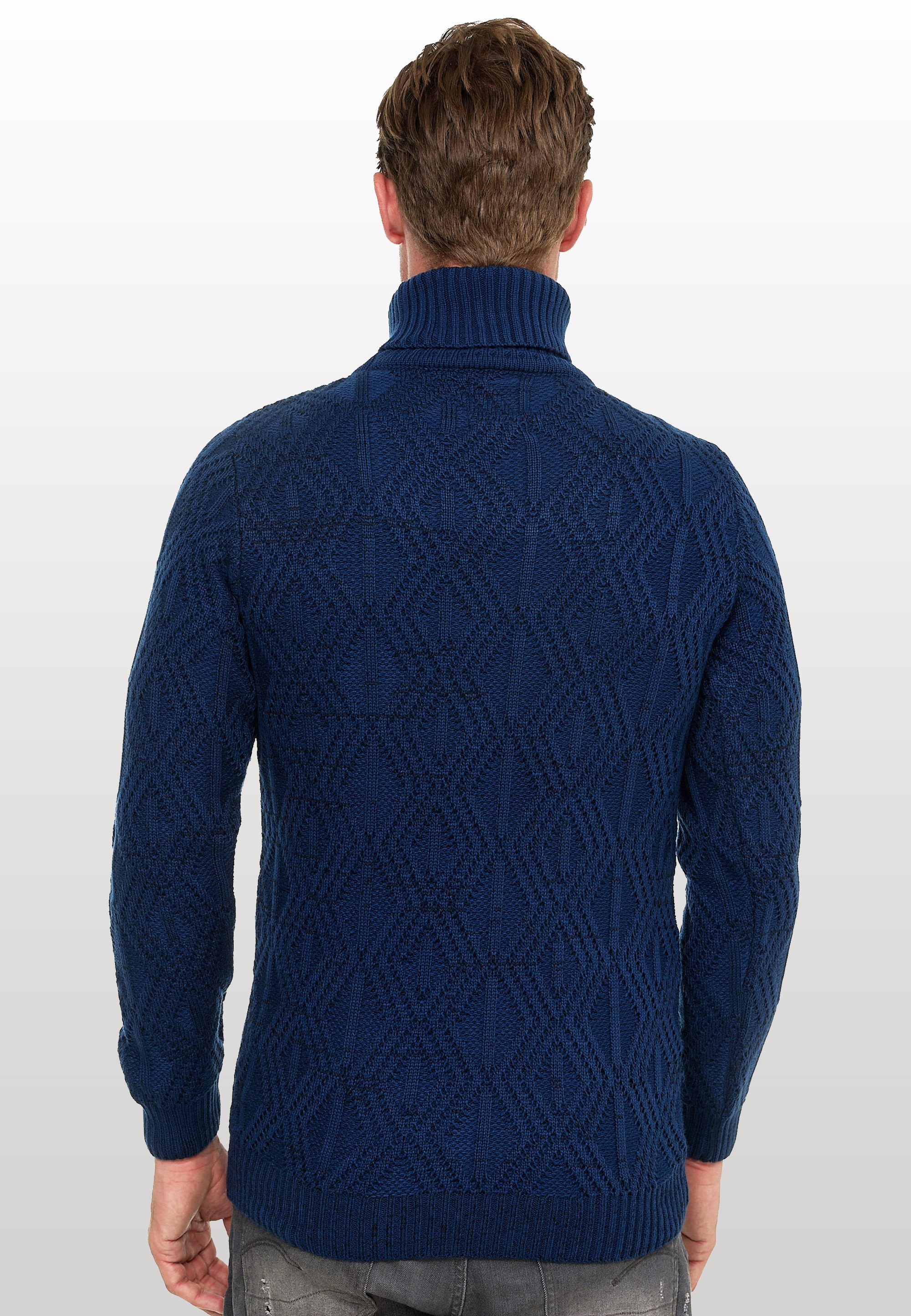 Rusty Neal Rollkragenpullover, in modischem Design