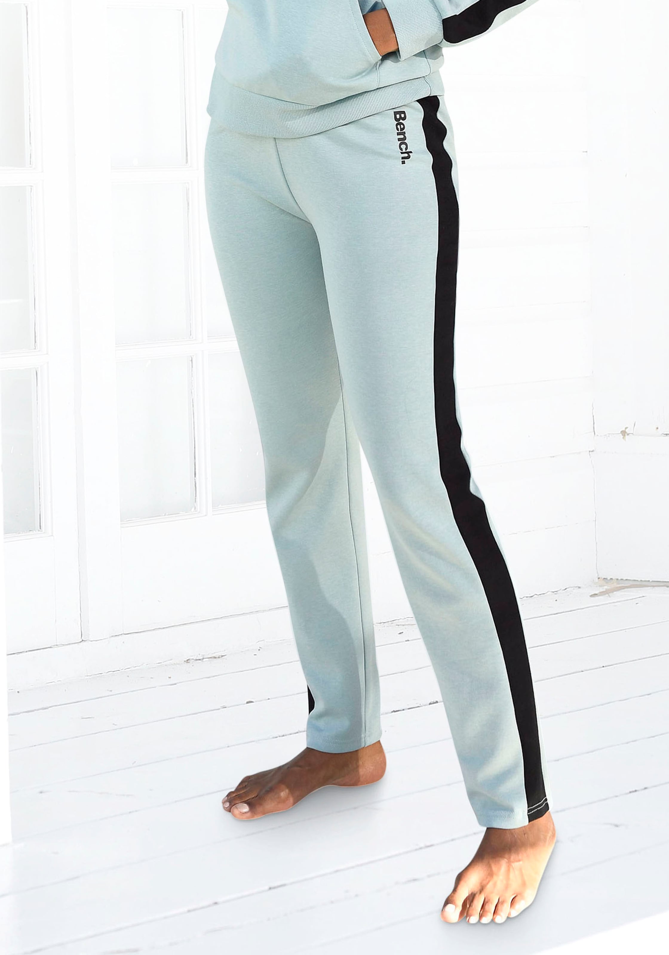 Loungehose, mit Seitenstreifen und geradem Bein, Loungeanzug