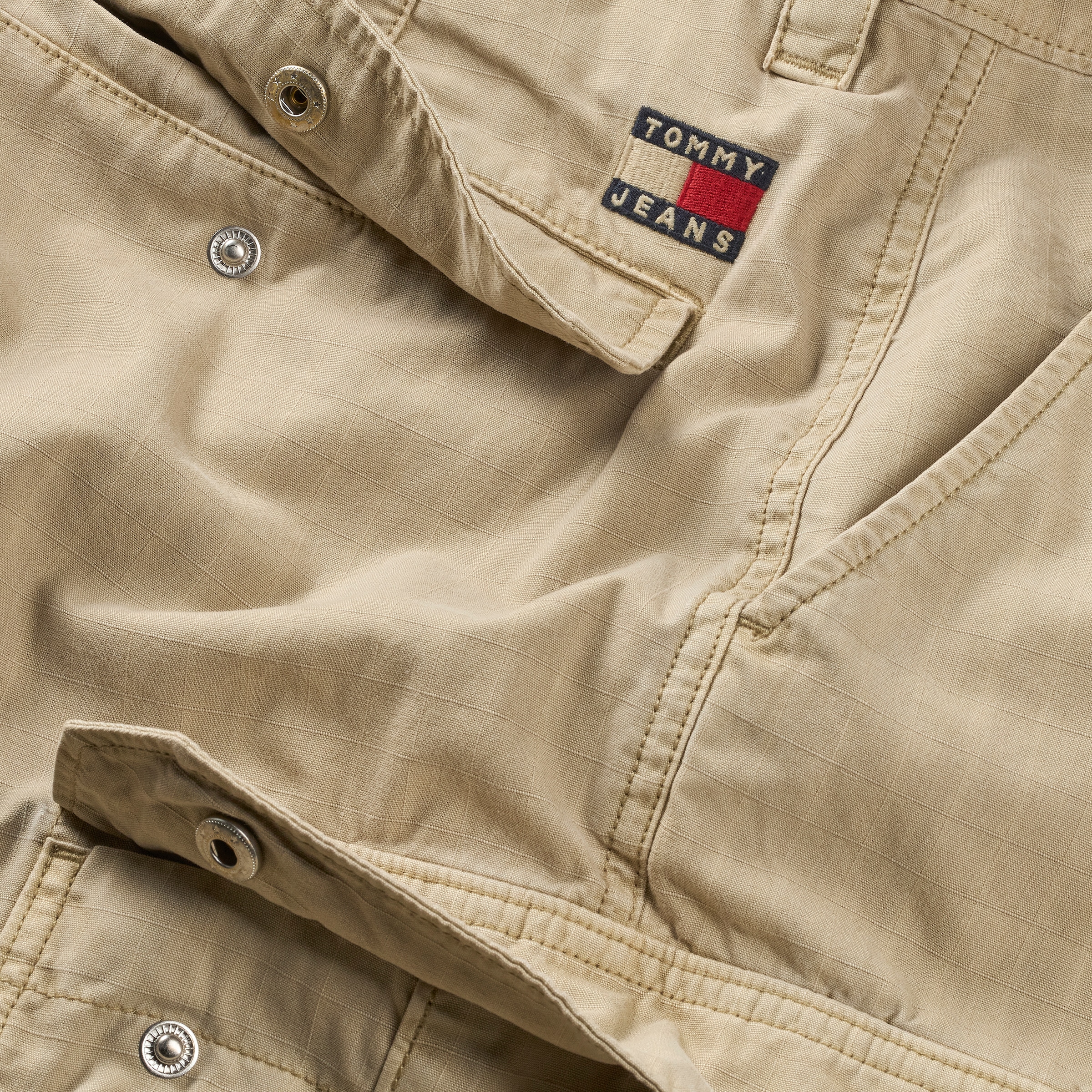 Tommy Jeans Cargoshorts »TJM OTIS CARGO REG SHORTS«, Mit Gürtelschlaufen