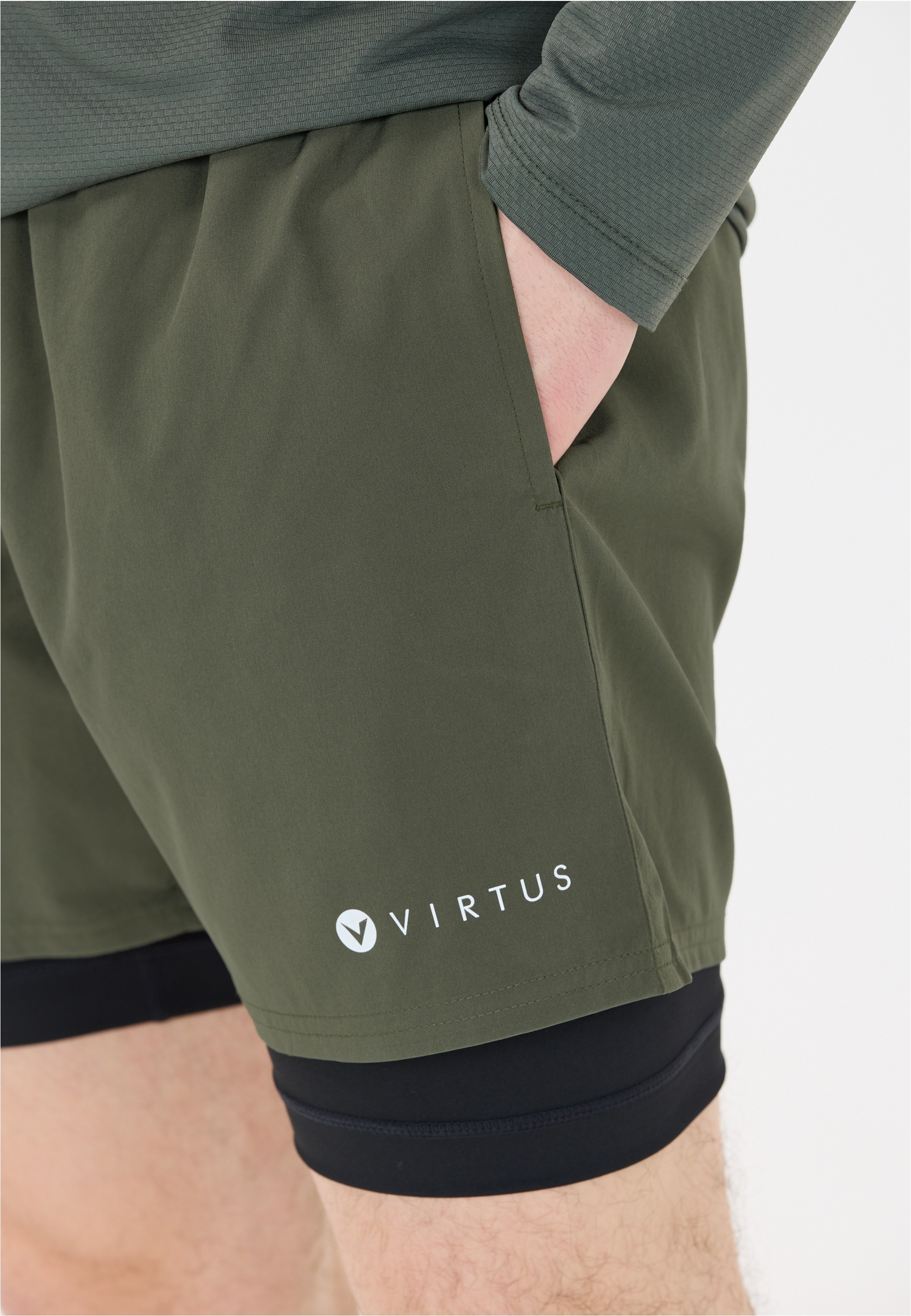Virtus Shorts »Zayne«  mit 4-Wege-Stretch und Innenhose