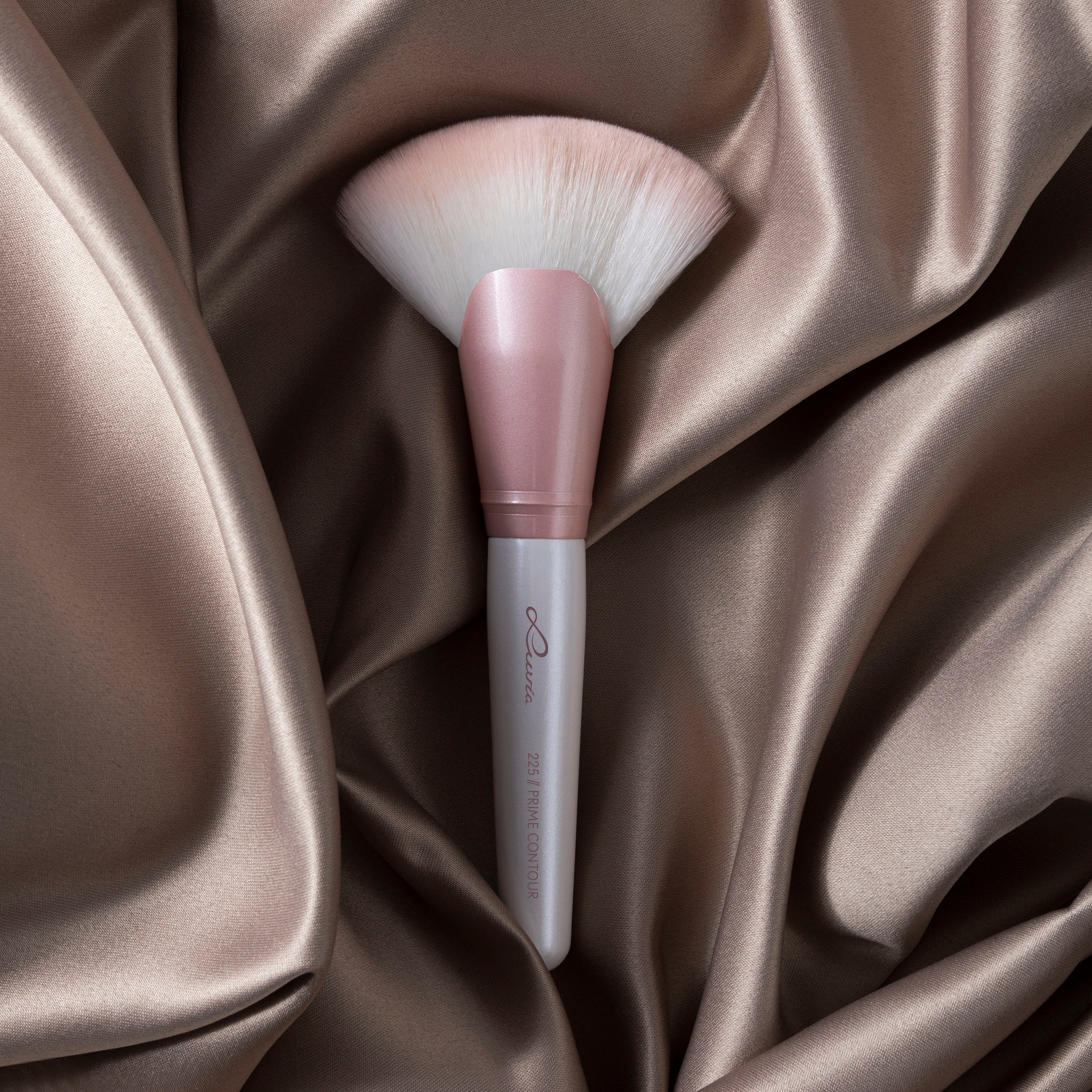 Luvia Cosmetics Konturpinsel »Prime Contour«