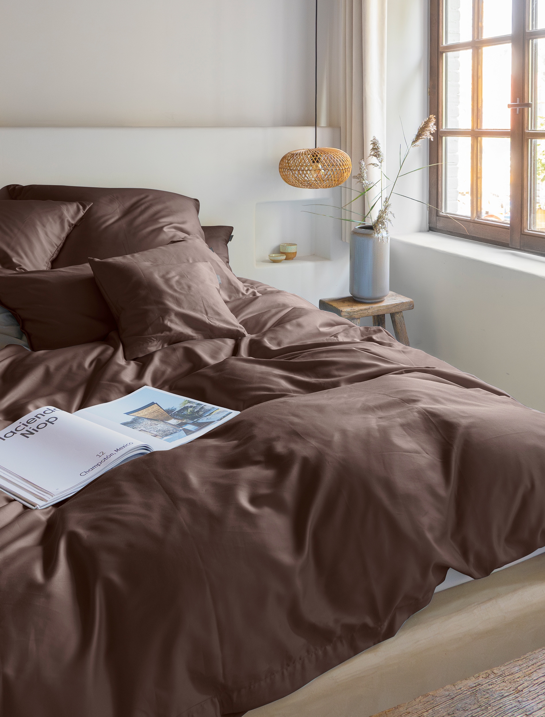 Irisette Bettwäsche "Premium Satin Bettwäsche Paris" 2 hochwertige Uni Premium Bettwäsche mit Reißverschluss, 100% Baumwolle