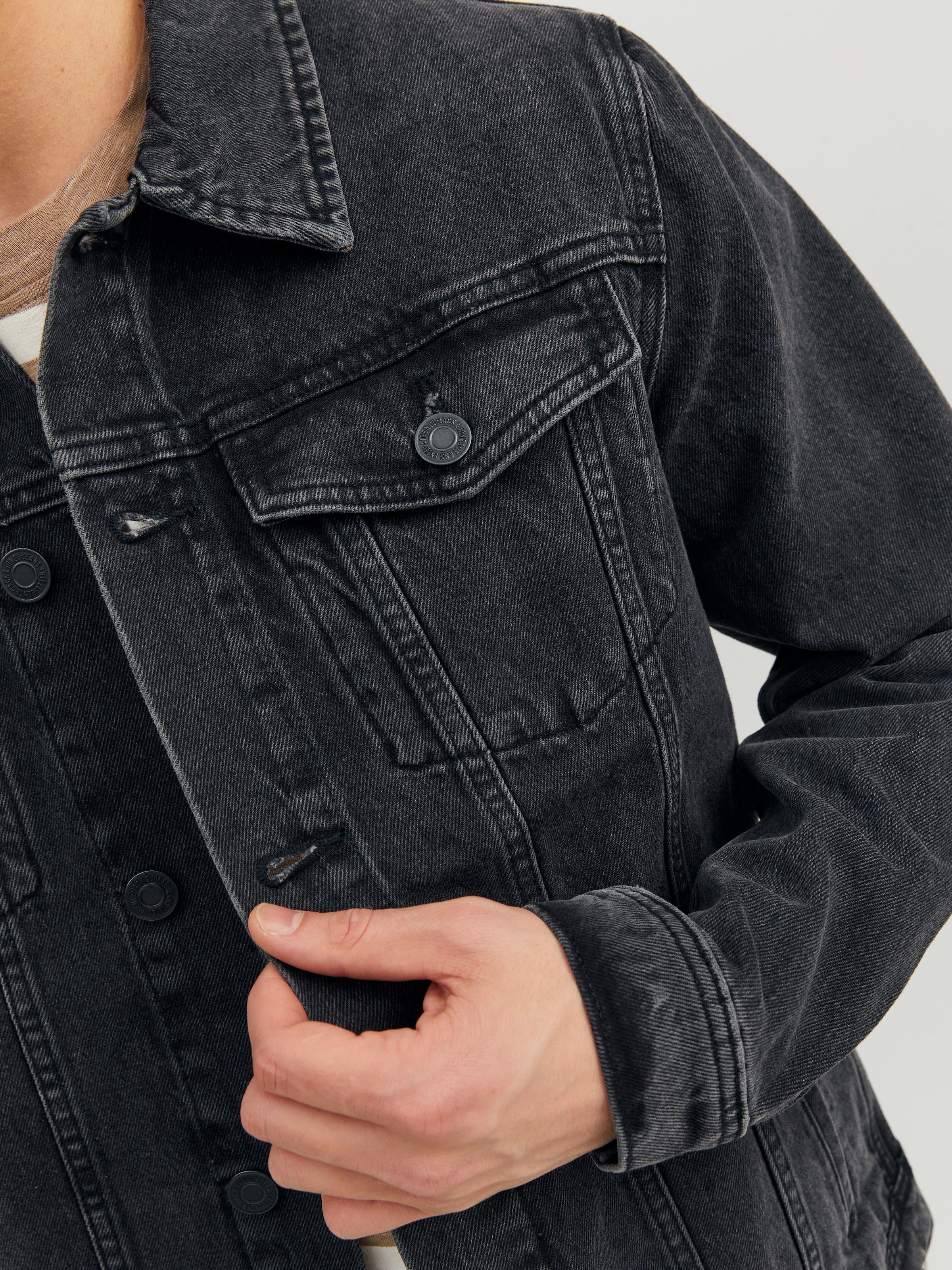 Jack & Jones Jeansjacke »JJIJEAN Jeansjacke mit Windschutz, stylisch und angenehm tragbar« Abriebeffekte, modisch, regular fit, Baumwolle
