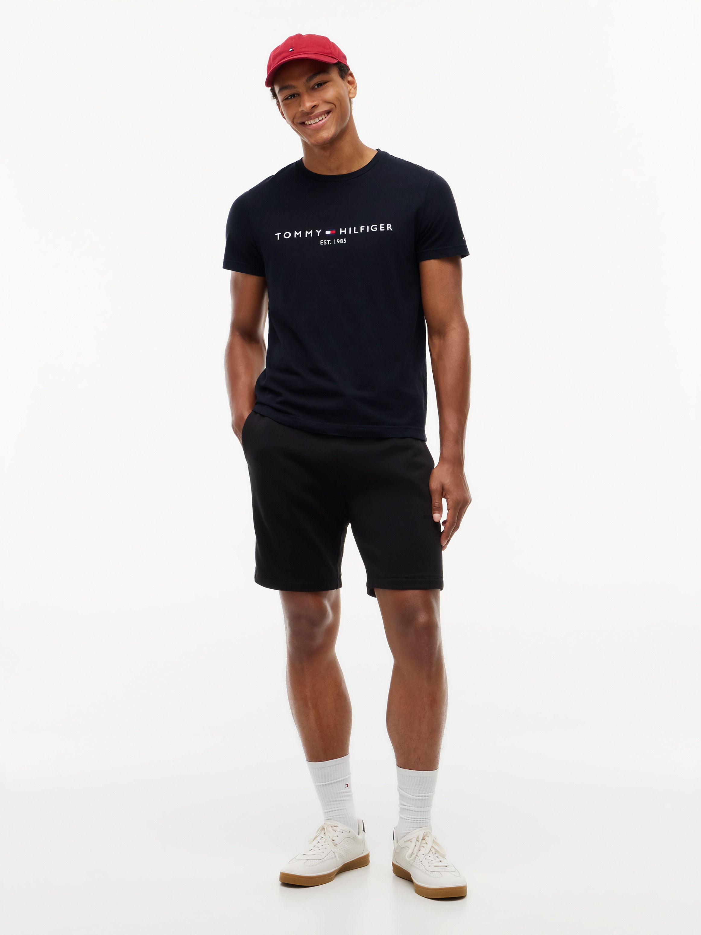 Tommy Hilfiger T-Shirt »TOMMY FLAG HILFIGER TEE« aus Bio-Baumwolle, Regular Fit